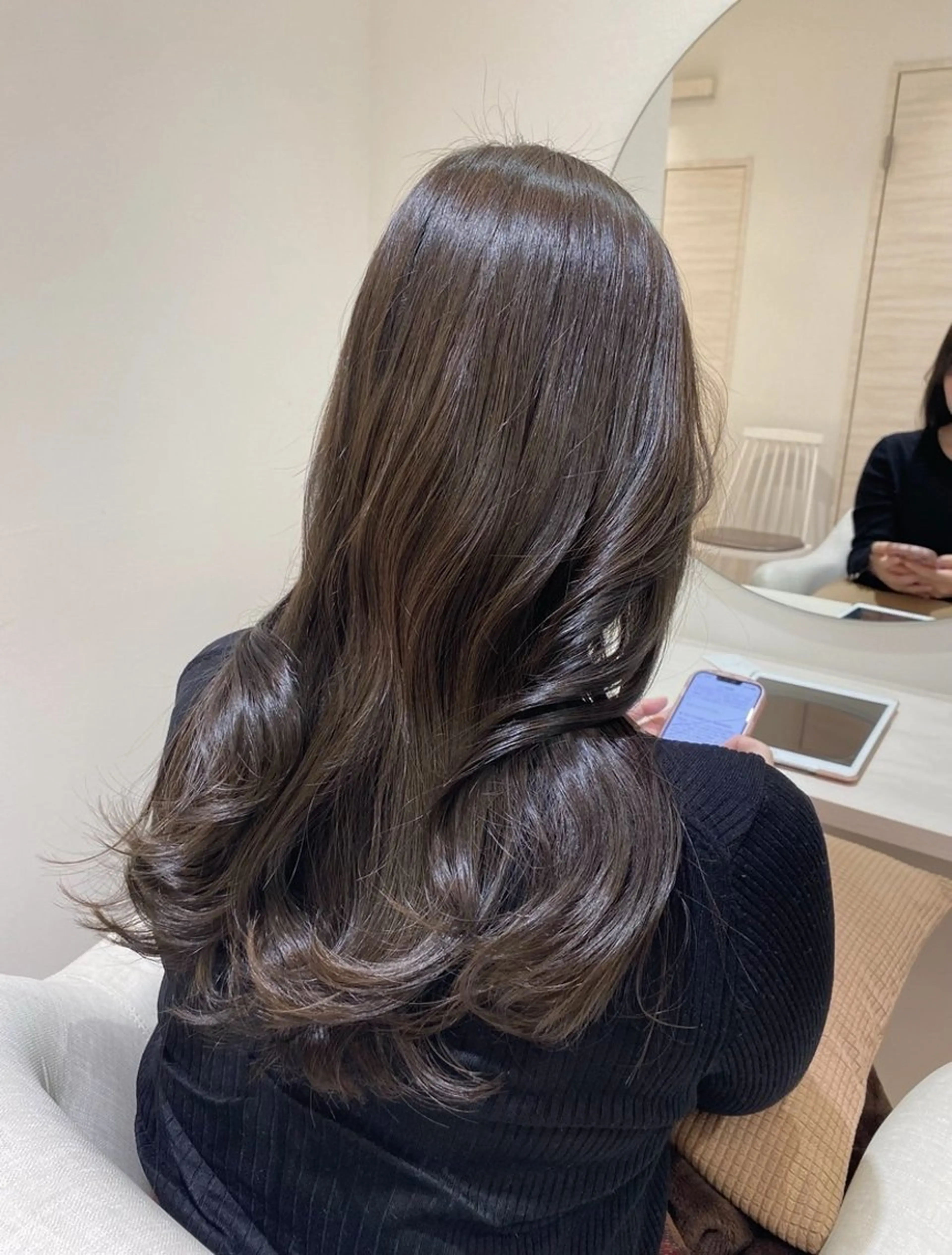 ロング カラー ベージュカラー 透明感カラー オリーブベージュ Ｆ.まひろ🎀 暖色カラー／ベージュのヘアスタイル