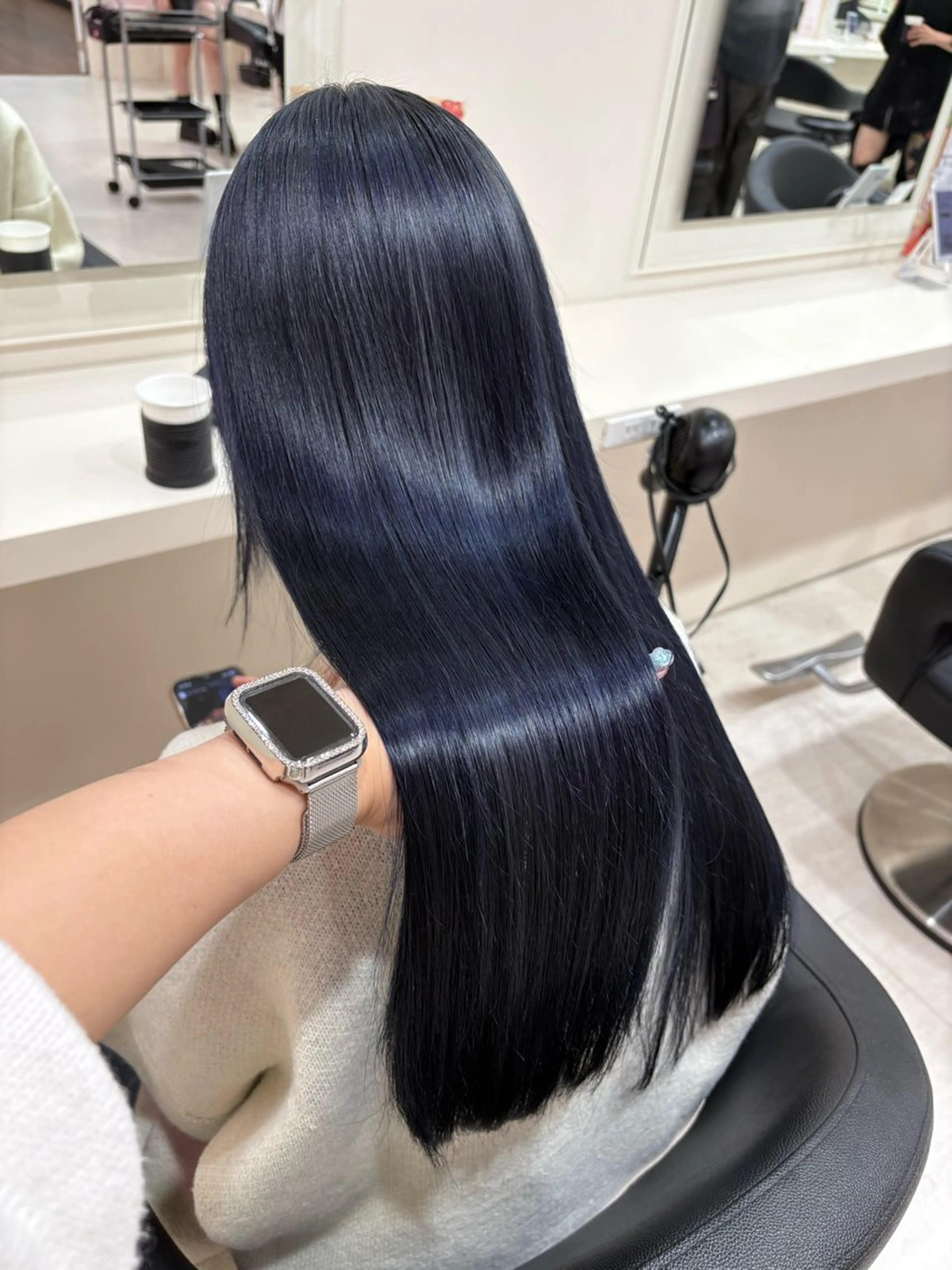 セミロング カラー 💟RINNA 艶カラー💟のヘアスタイル