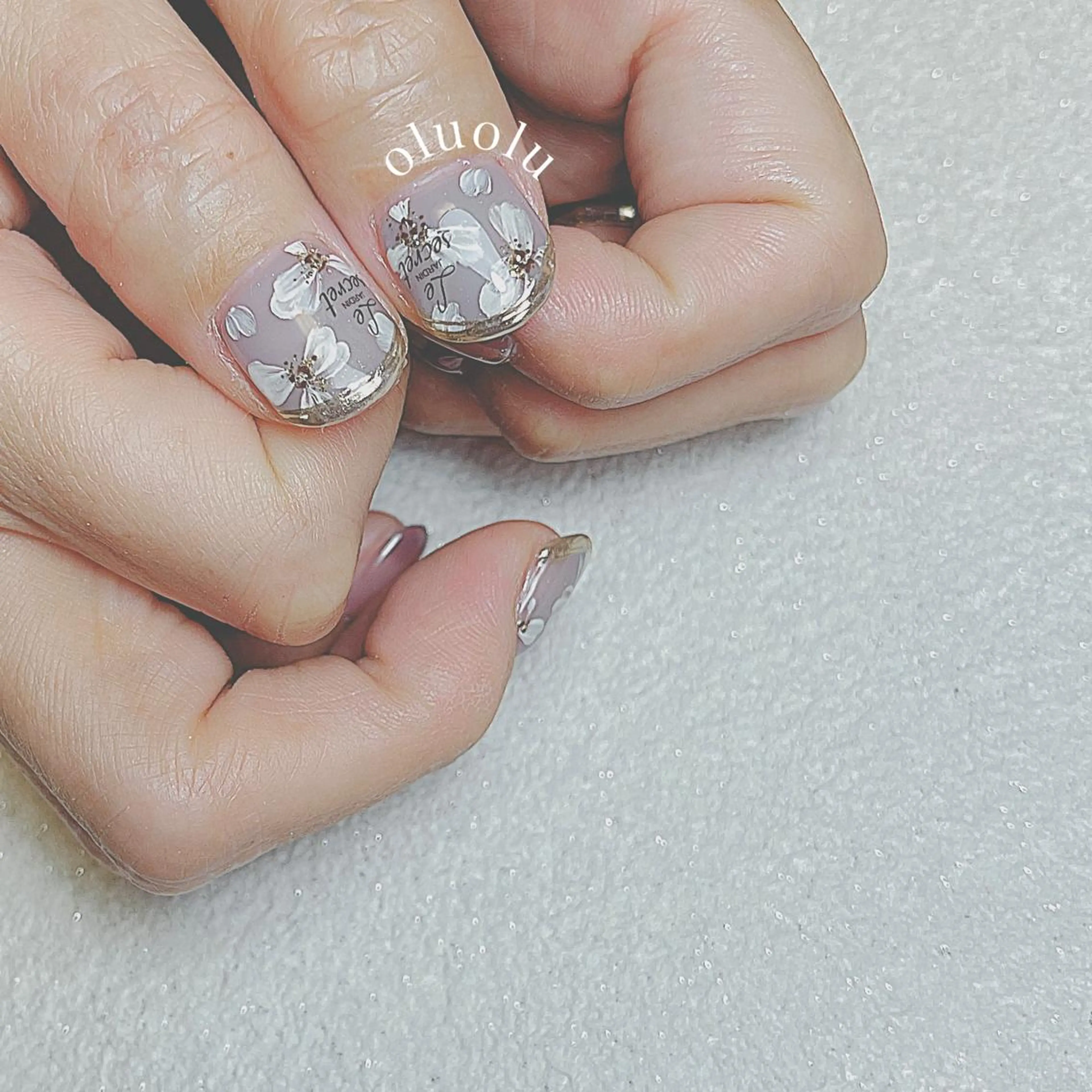 ネイル アートネイル フラワーネイル フットネイル ミラーネイル ニュアンスネイル ハンドネイル 大村 紬華のネイルデザイン