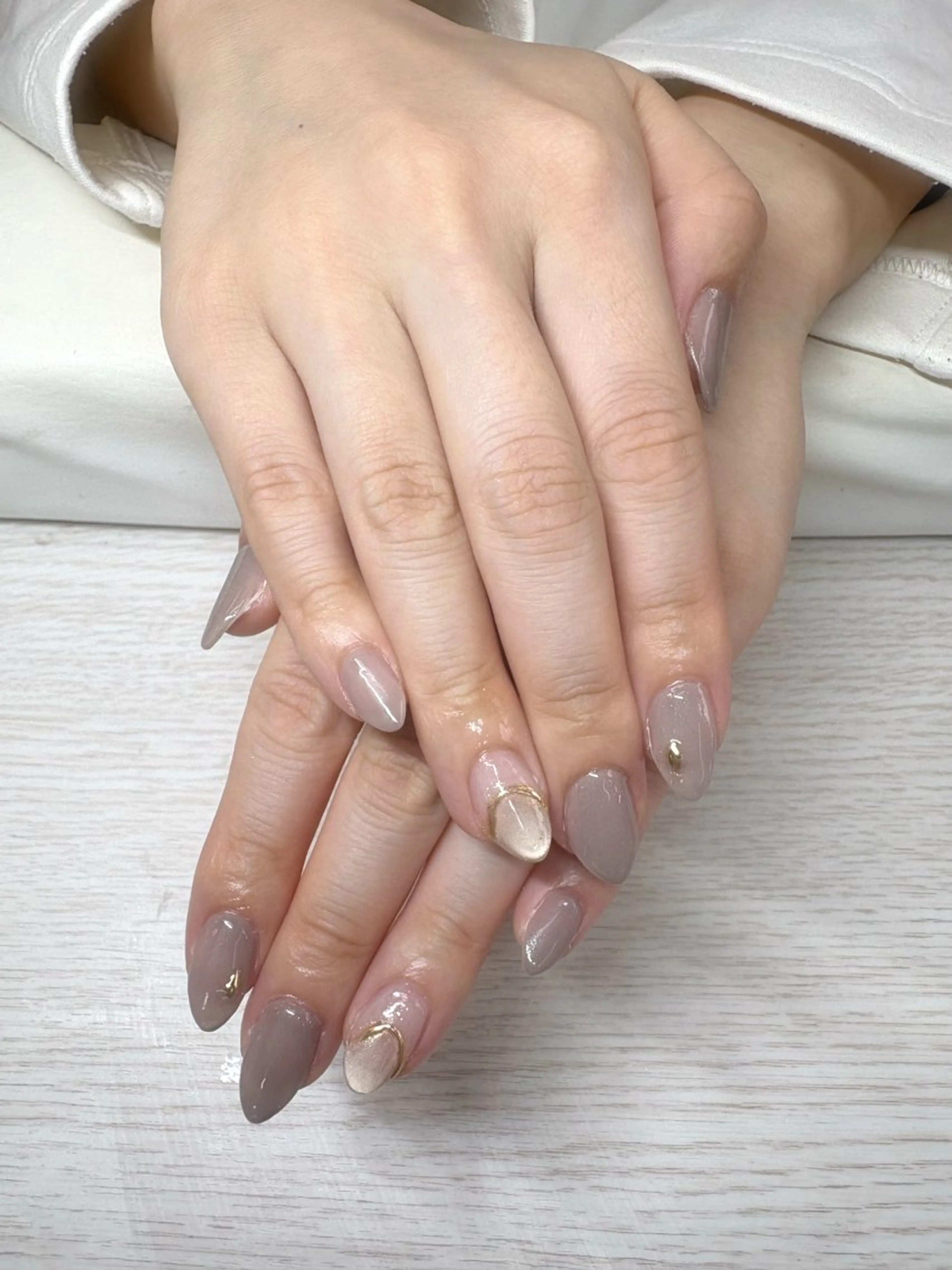 ネイル ゴールド ミラーネイル ニュアンスネイル TRU もえかのネイルデザイン