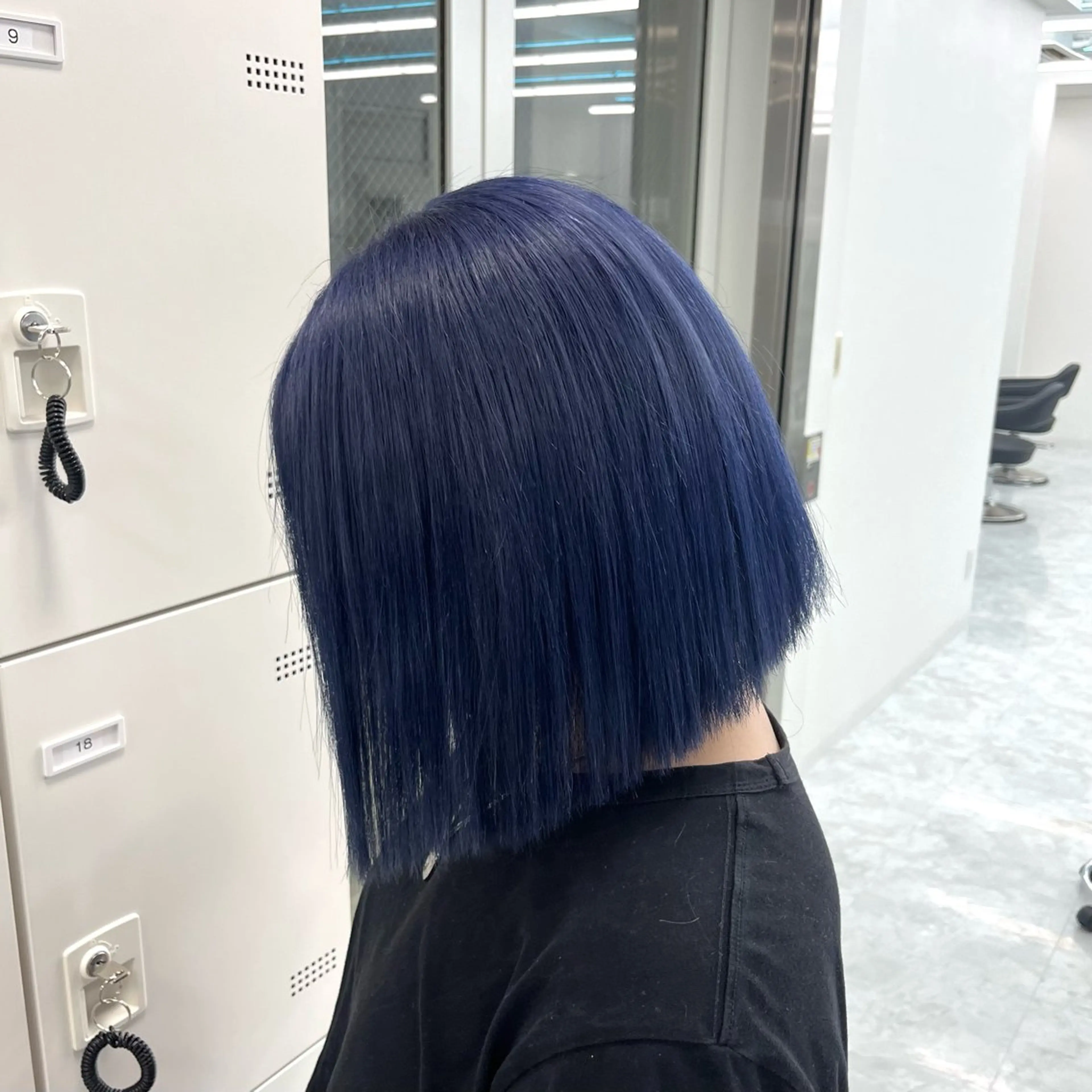ミディアム カラー ベージュカラー 黒髪 ブリーチ ブルーカラー ブルーブラック ヘアカラー トリートメント ハイトーン/ 髪質改善/上質艶髪のヘアスタイル