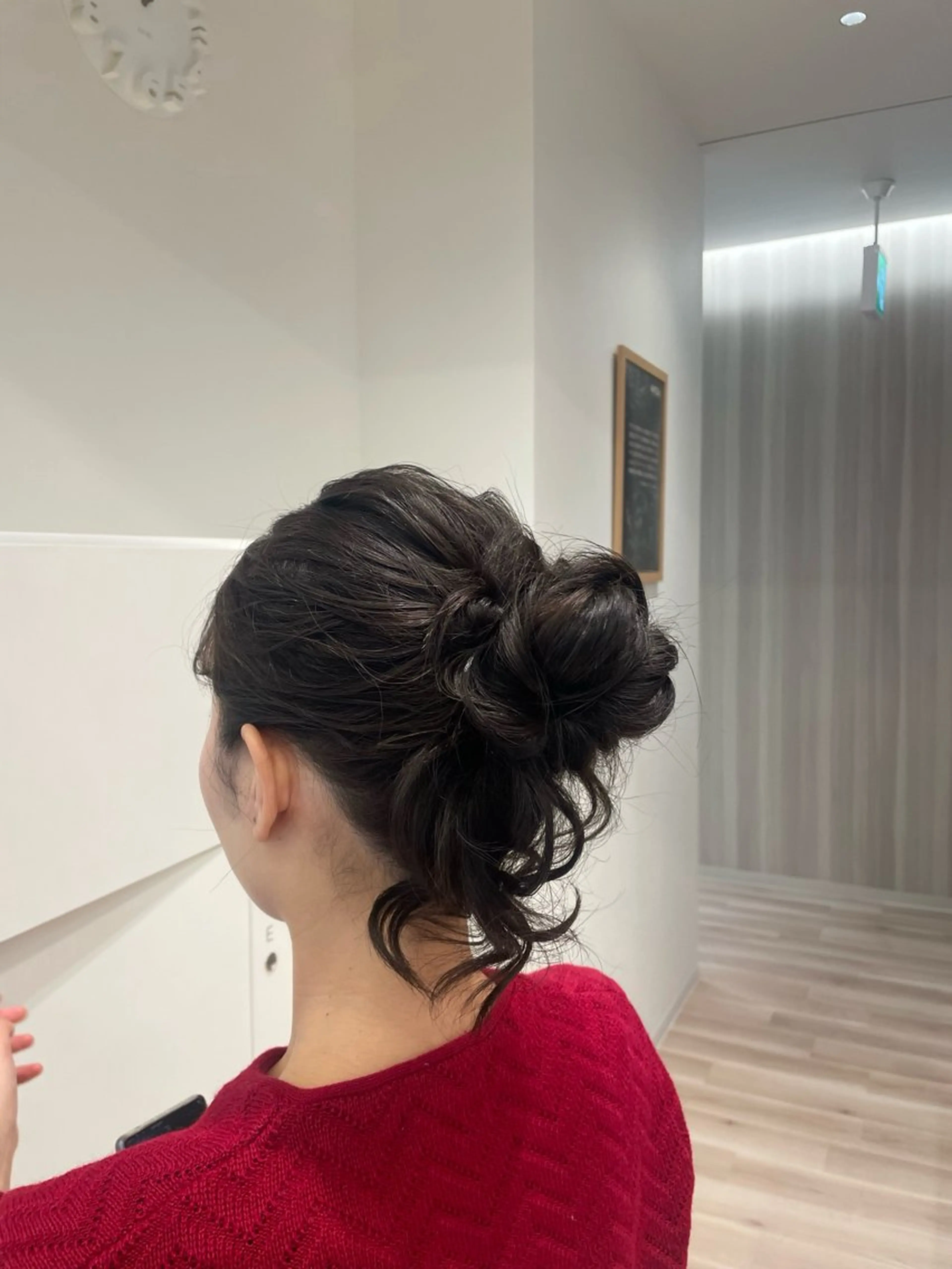 ロング お団子ヘア 下村 和香奈のヘアスタイル