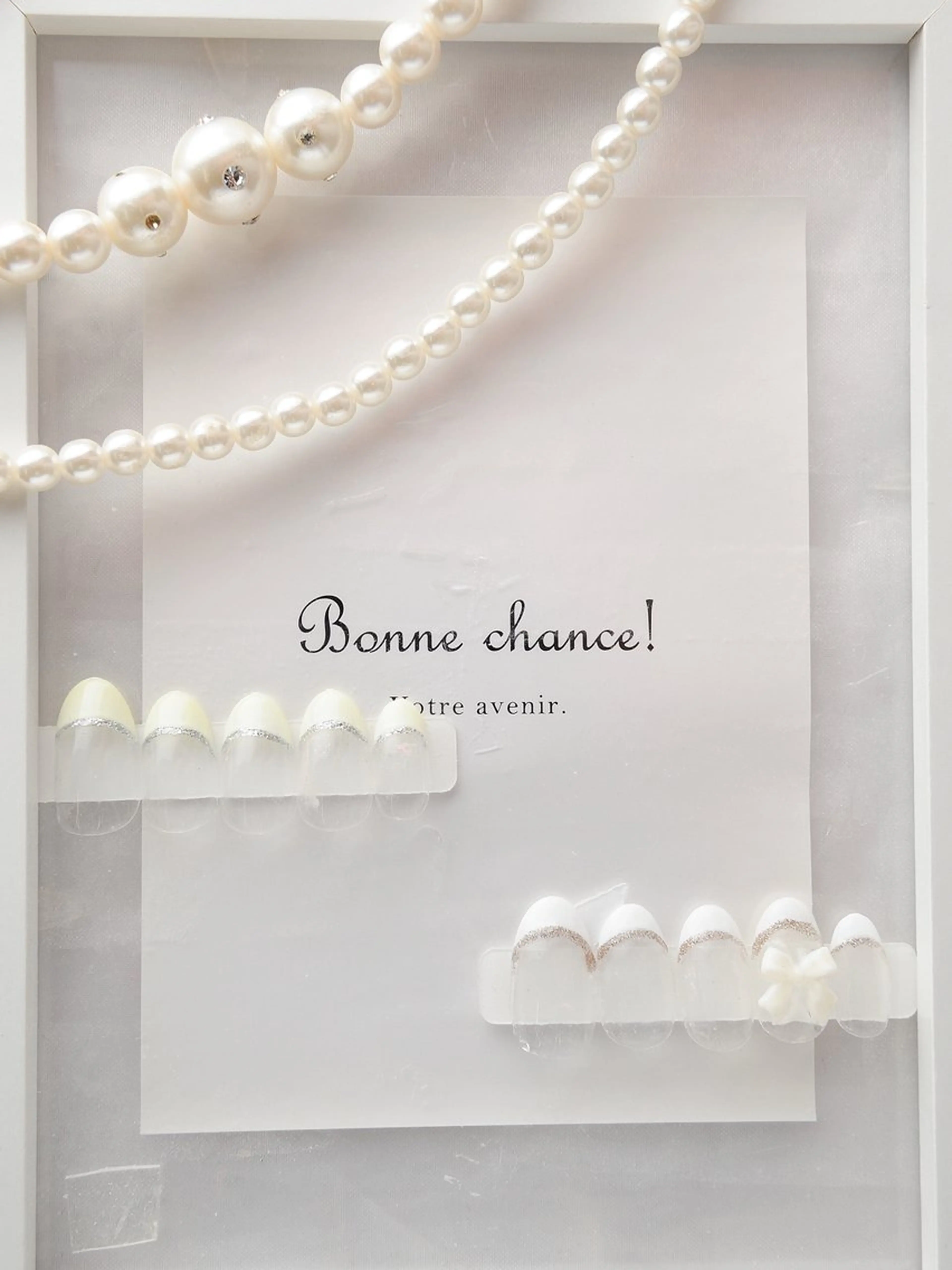 フレンチネイルコース(オフ1100円別途)ソフトジェル5000円ハードジェル6000円の写真