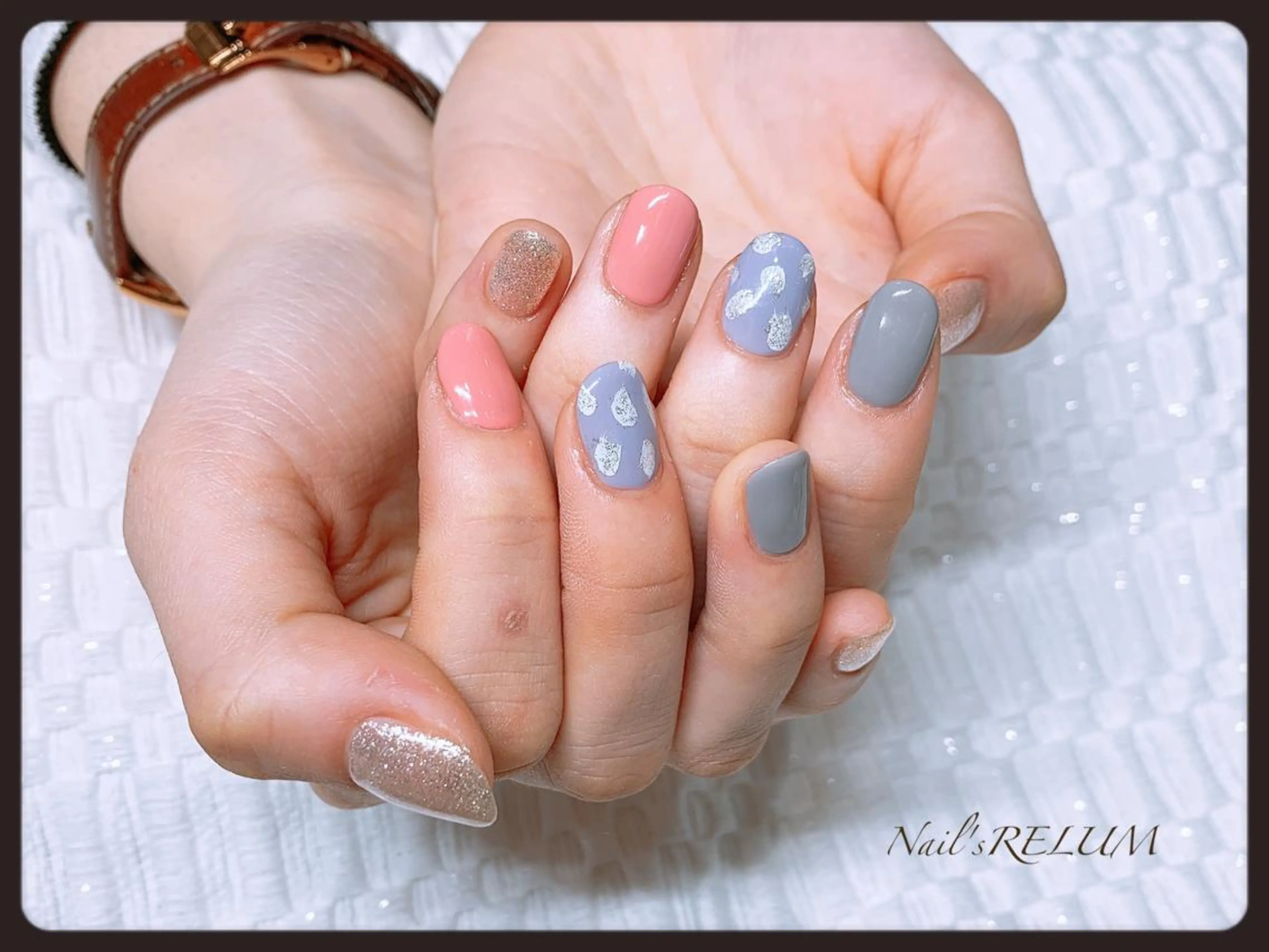 ネイル アートネイル THECOLORS所属・近貞 莉奈のネイルデザイン