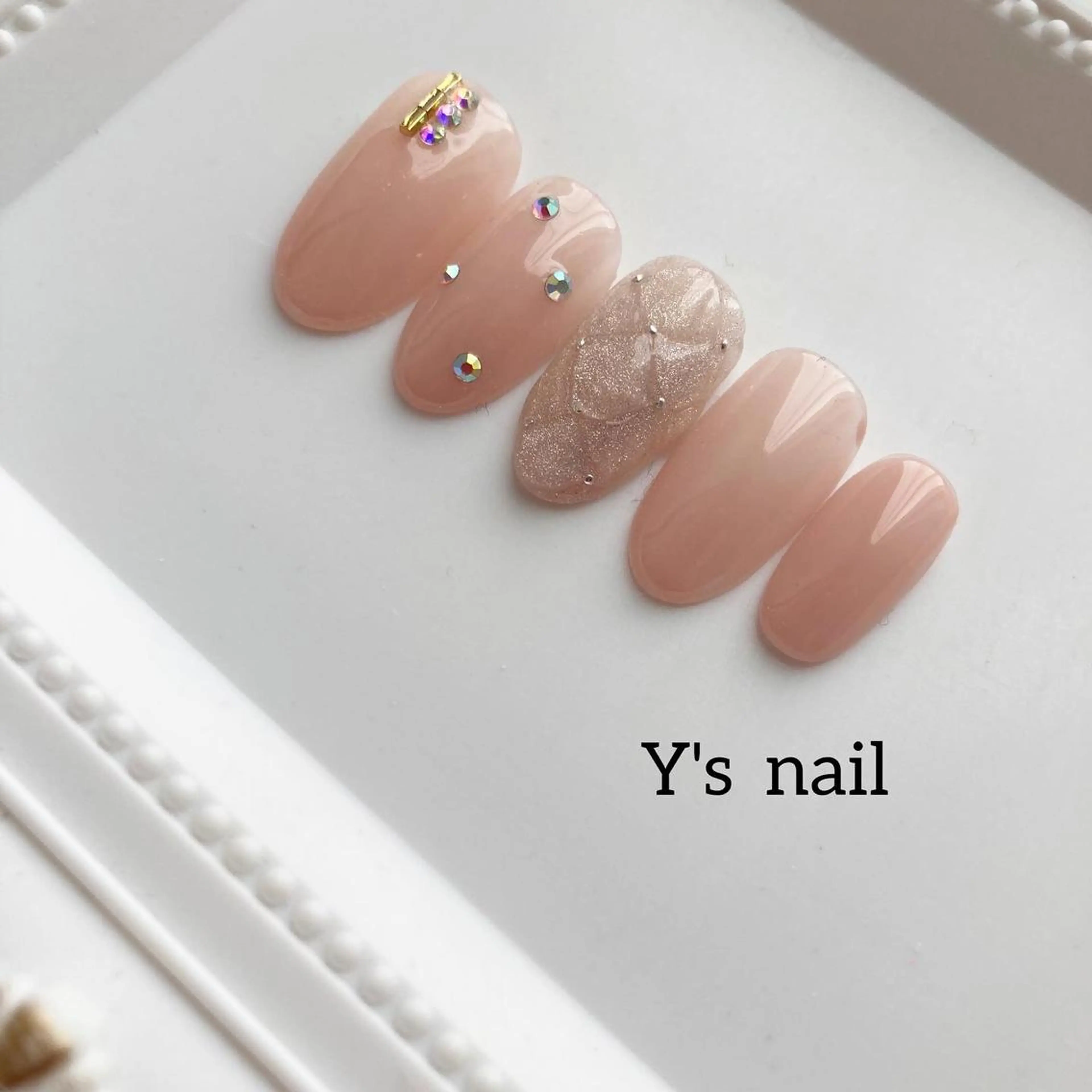 ネイル 手書きが得意🖌️ Y’s  nailのネイルデザイン