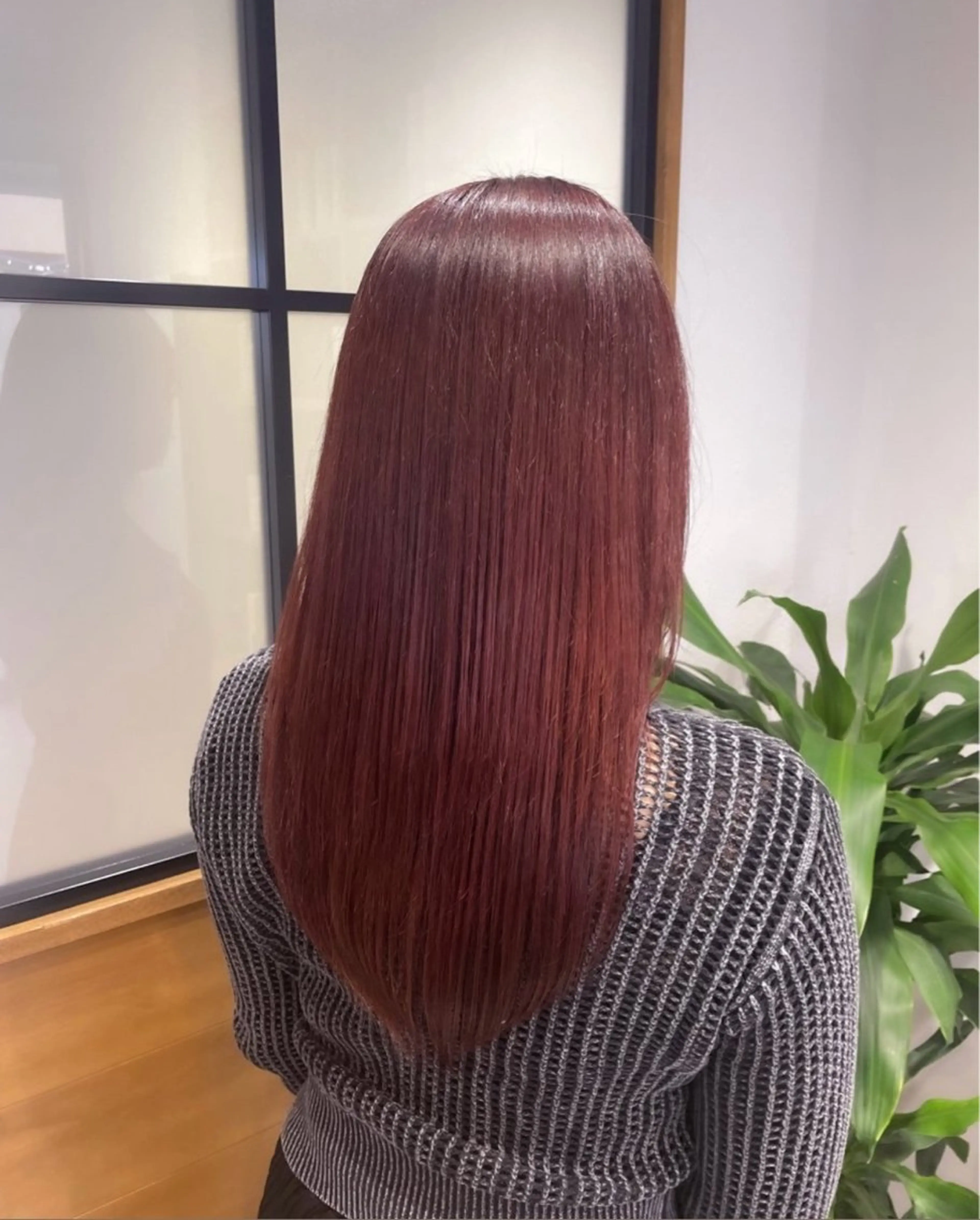 ロング ボブ 顔周りカット ハイライト 髪質改善 レイヤーカット ヘアカラー といだ なぎさのヘアスタイル