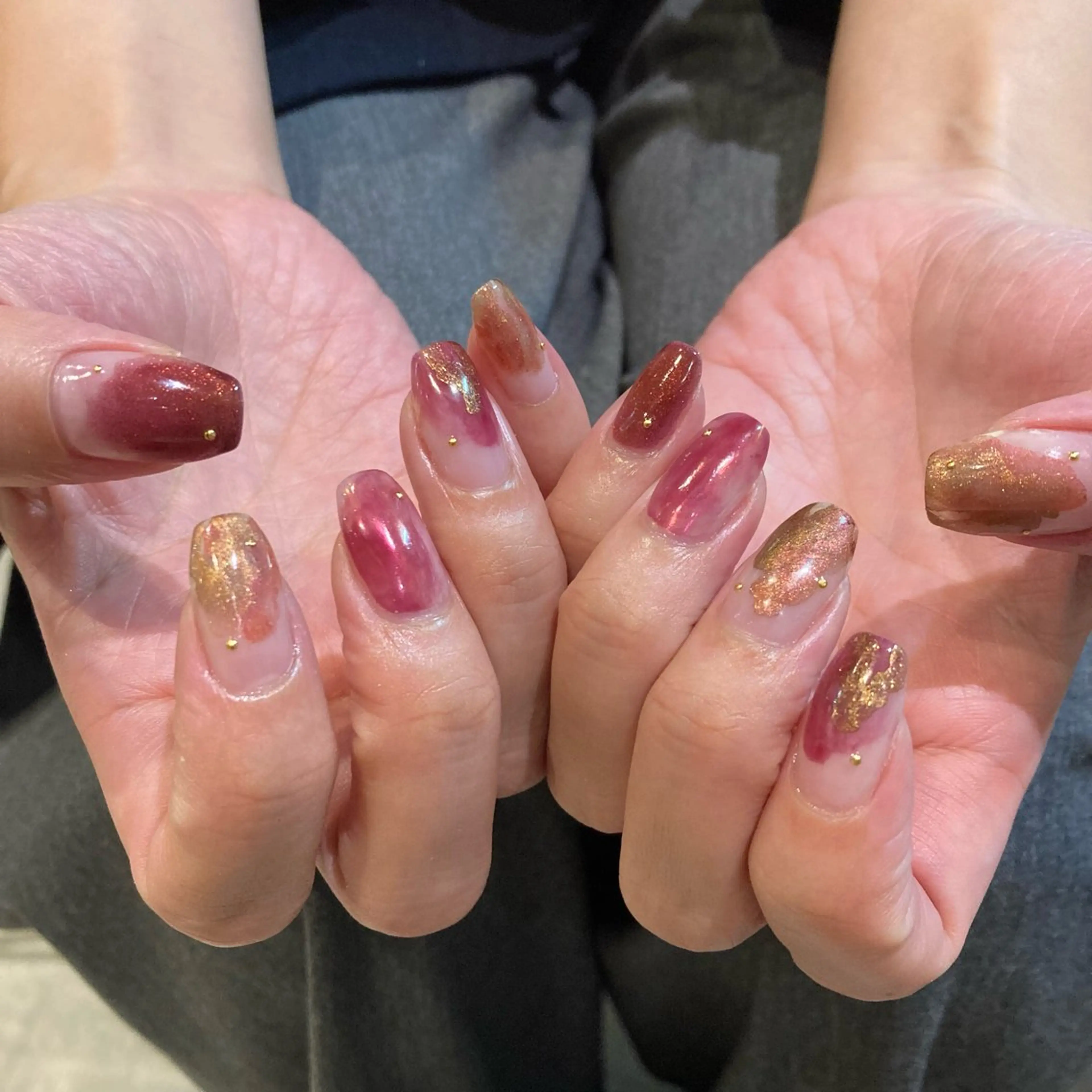 ネイル ミラーネイル shio ♡ 1月予約受付中のネイルデザイン