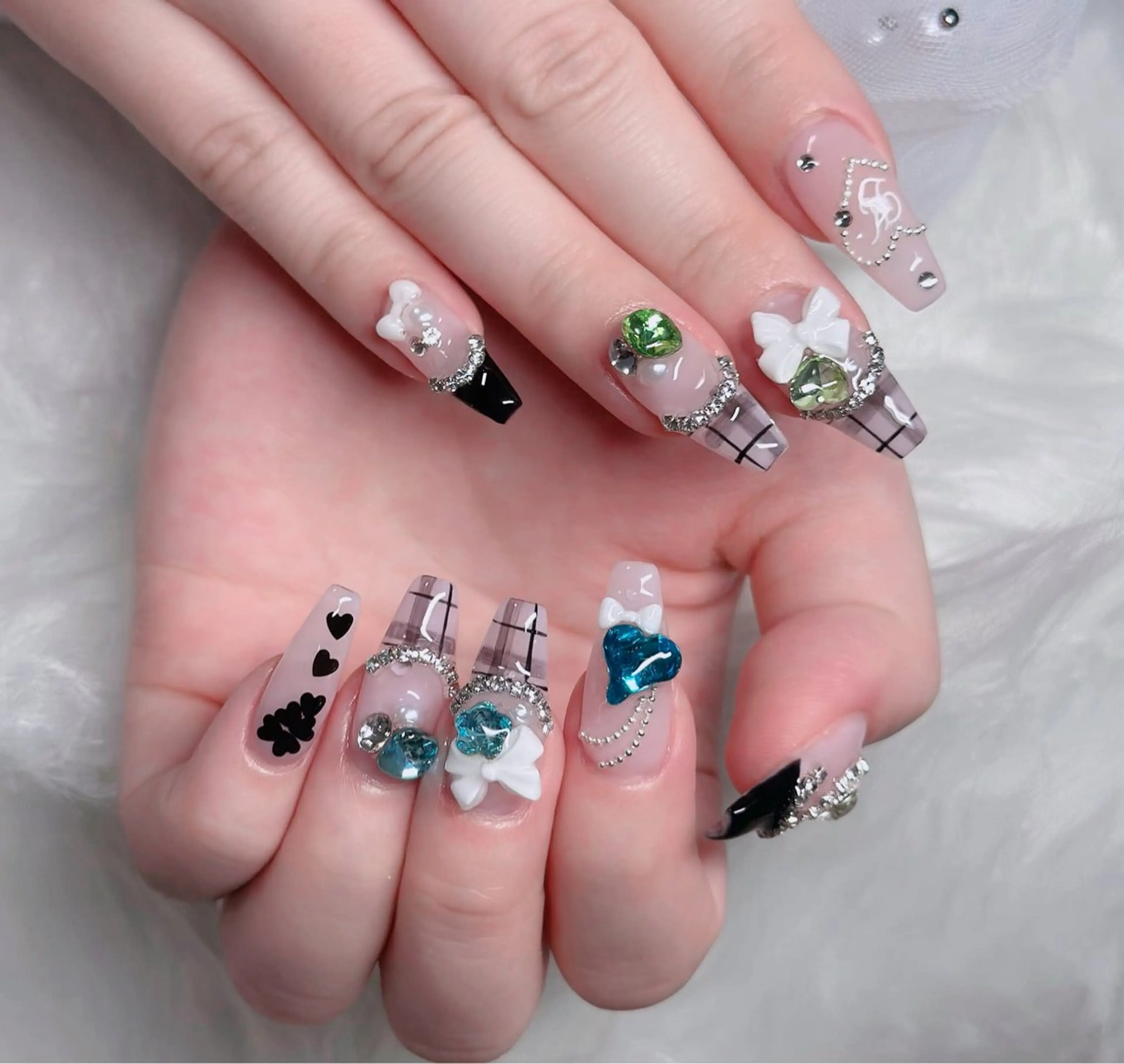 ネイル アートネイル 成人式 ジェルネイル ニュアンスネイル 夏ネイル ハンドネイル neco H.babynailのネイルデザイン