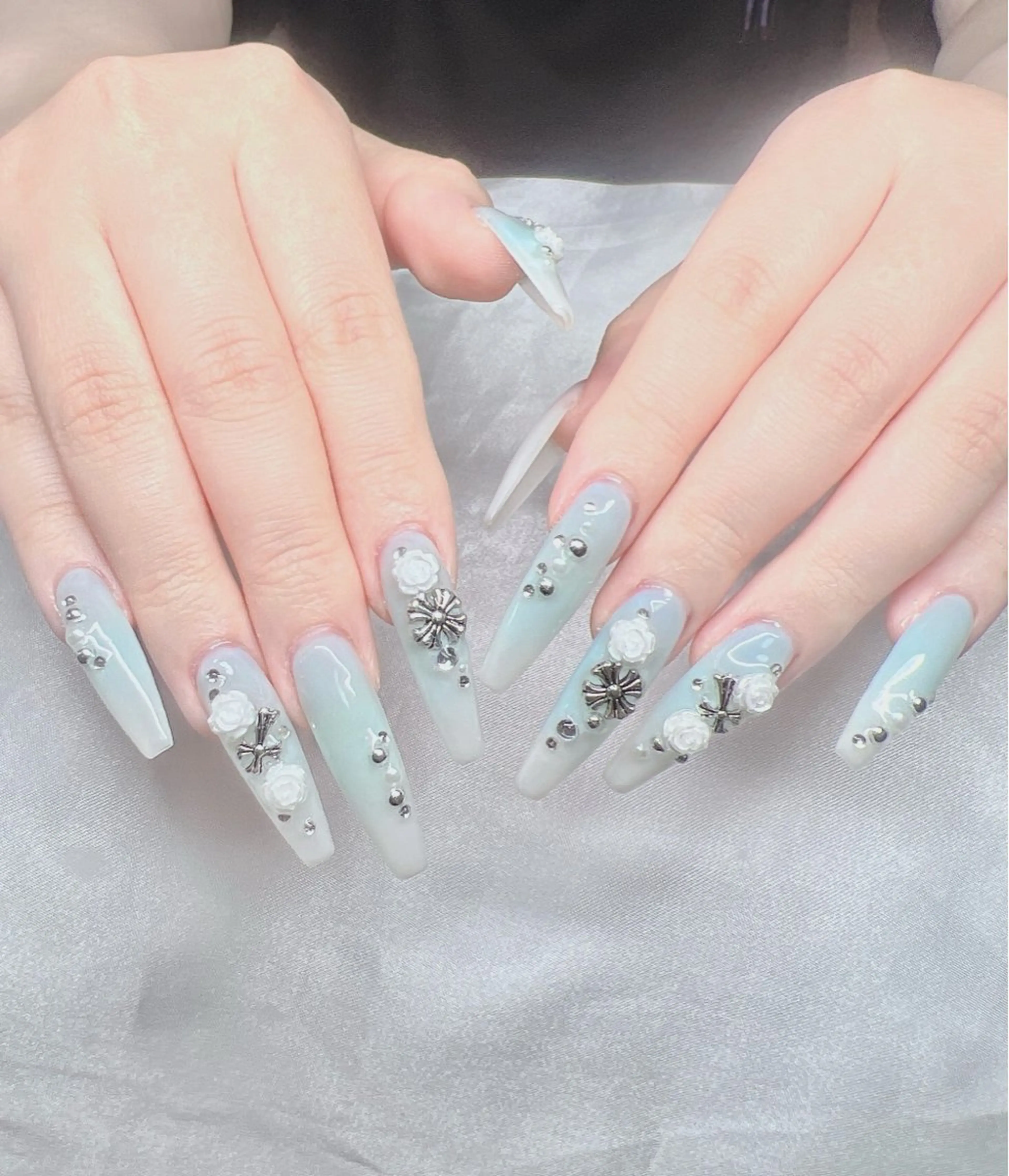 ネイル 長さ出し グラデーション キラキラネイル マグネットネイル ニュアンスネイル Lee Nails チップ長さだし専門店のネイルデザイン