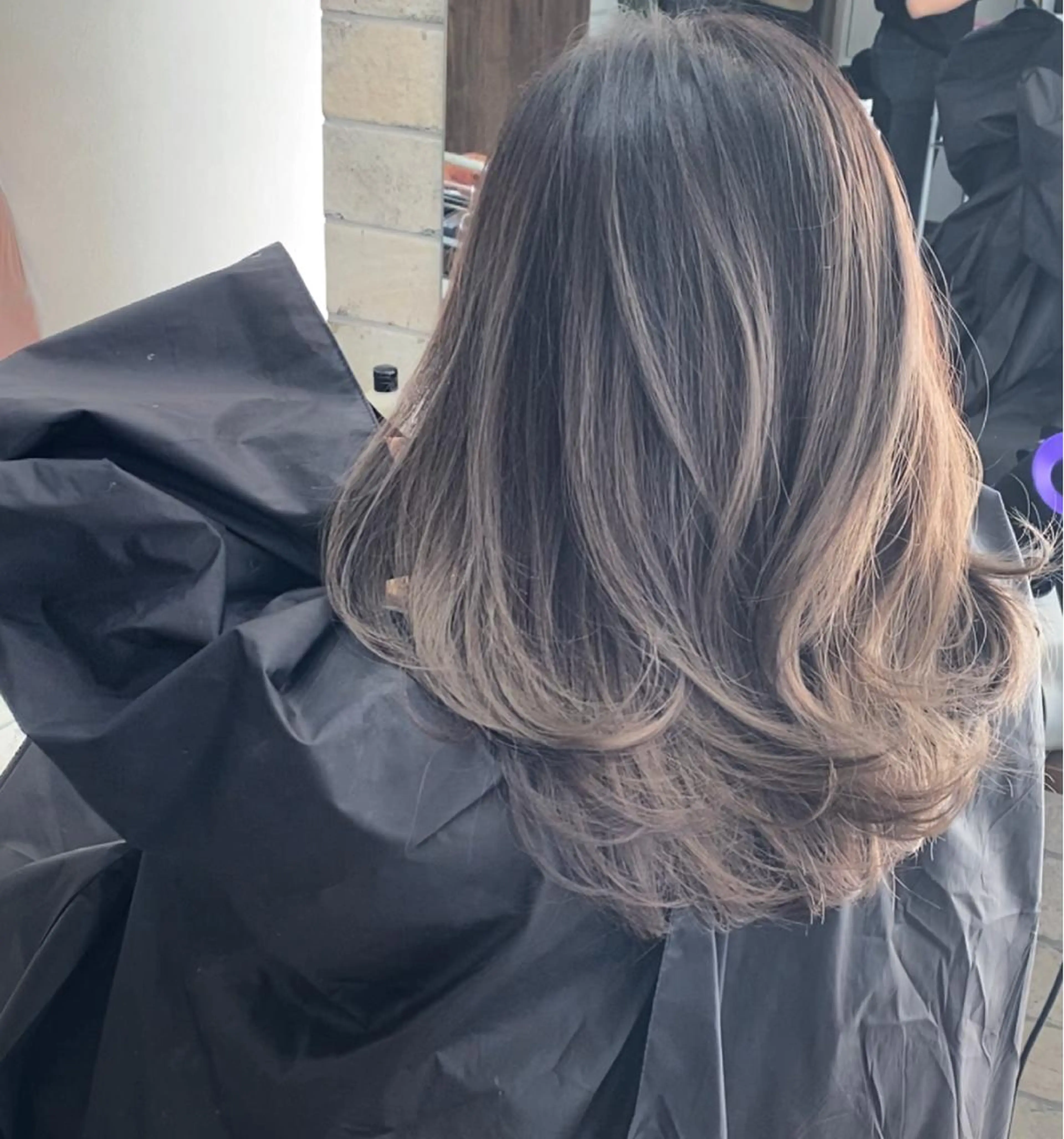 セミロング カラー パーマ ヘアアレンジ メンズ キッズ カット ヘアカラー ハイライト、レイヤー カット/西梅田/中西のヘアスタイル