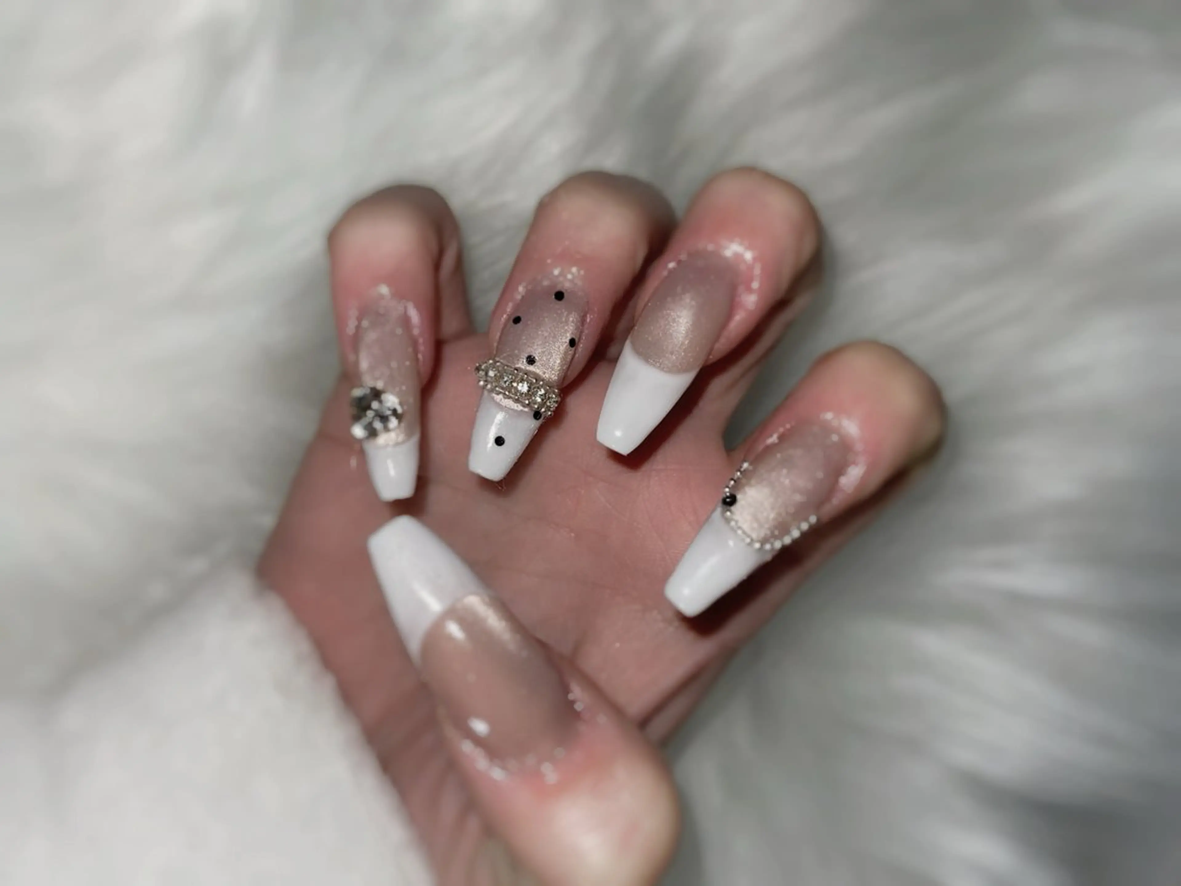 ネイル 長さ出し フレンチネイル マグネットネイル 持ち込み ワンホンネイル ハンドネイル _17nail._所属・田川ネイル 17nailのネイルデザイン