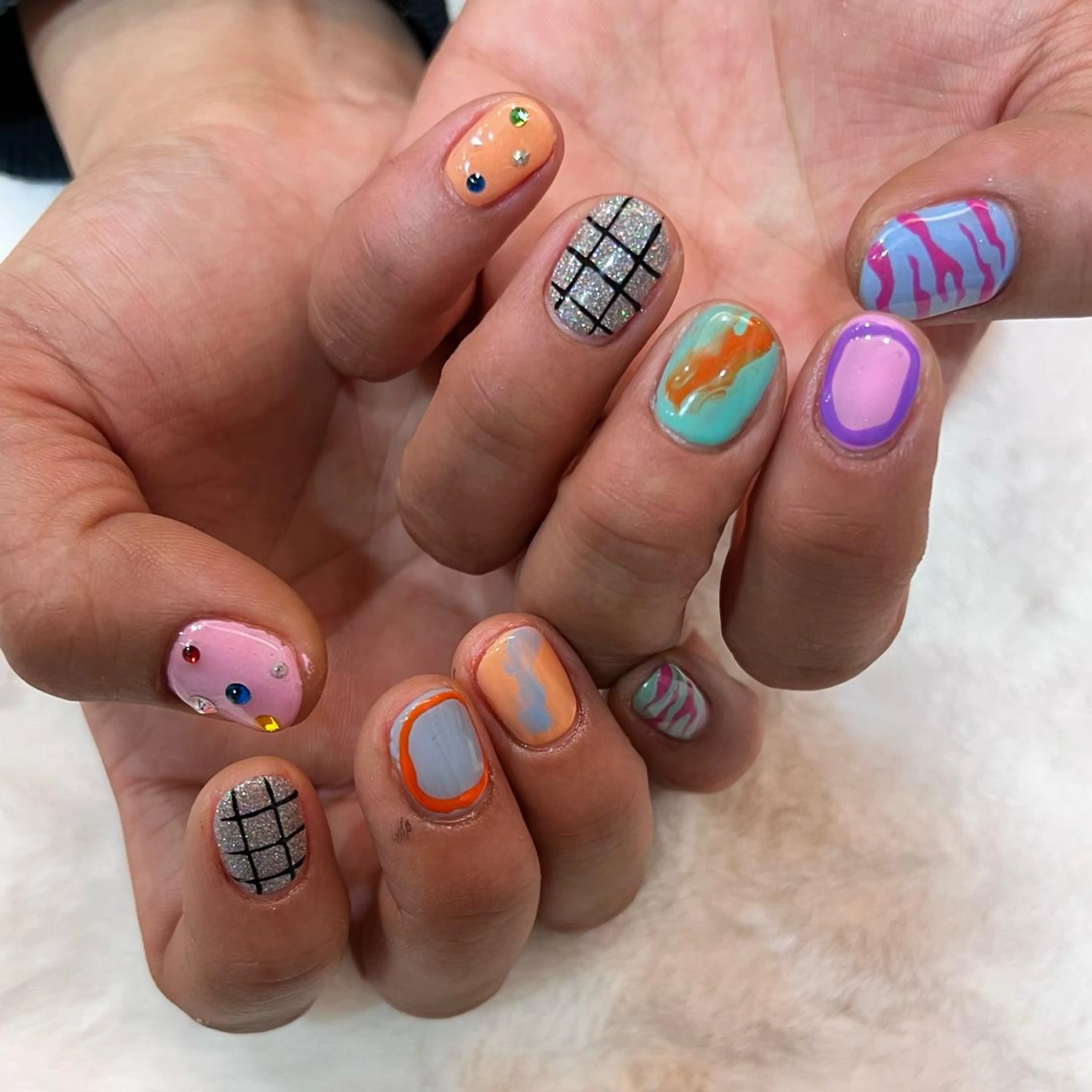 ネイル ハンドネイル 河野 弥月のネイルデザイン