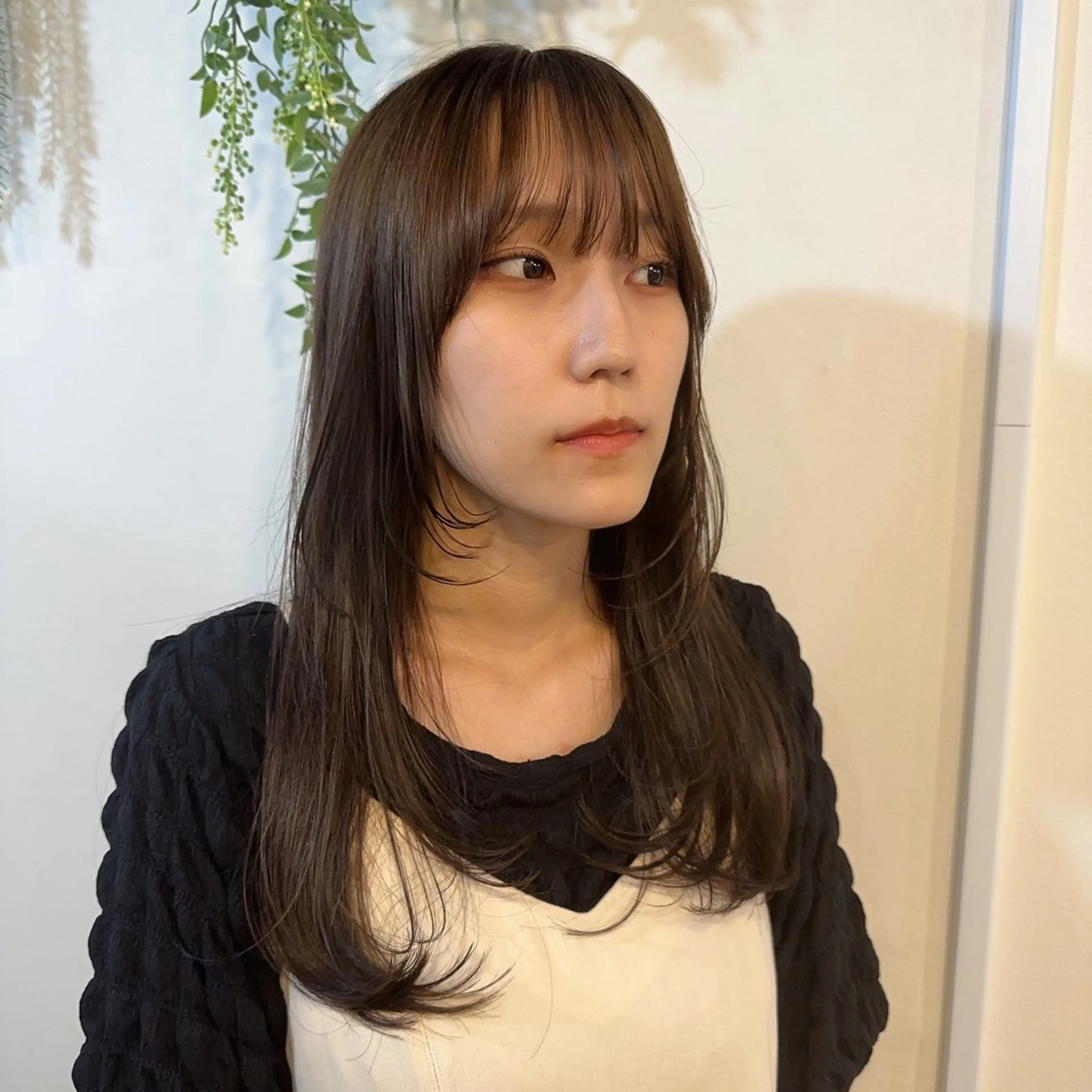 セミロング カラー 顔まわりレイヤー 顔周りカット レイヤーカット カット ヘアカラー トリートメント Sherry/R 三川町　木村祐里奈のヘアスタイル