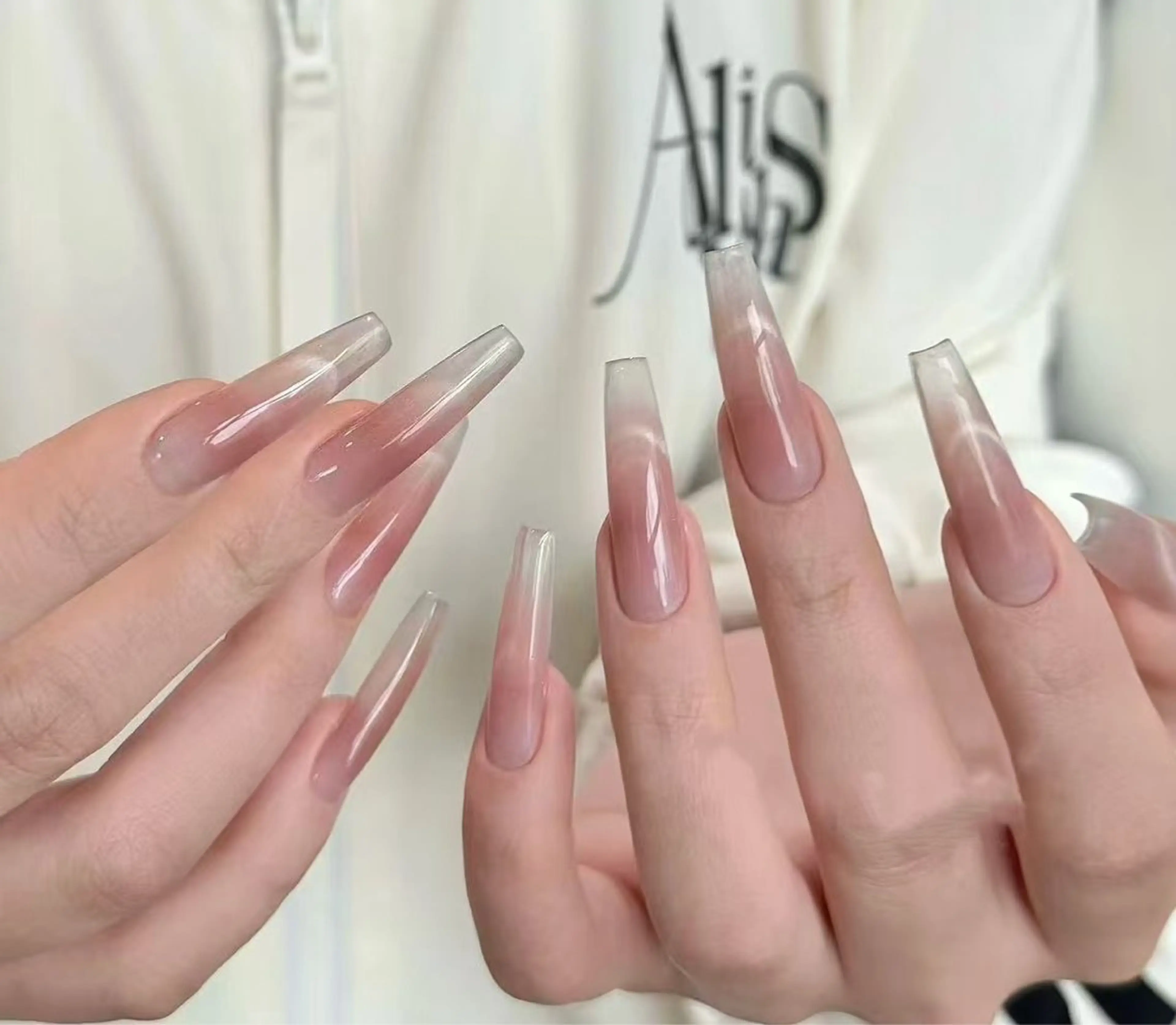 ネイル オーロラネイル フラワーネイル フットネイル フレンチネイル ジェルネイル ハンドネイル BabyYouMi ねねのネイルデザイン