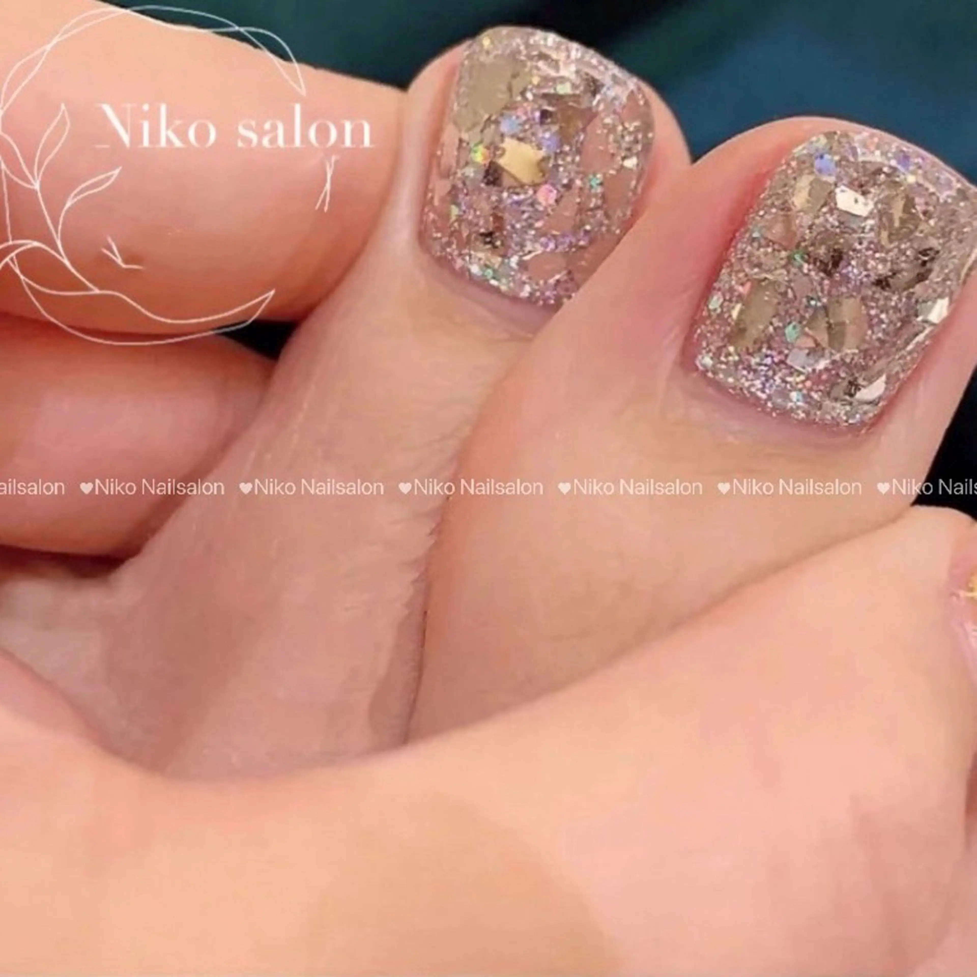 フット親指2本アートデザイン+マグネットワンカラー 7300円の写真