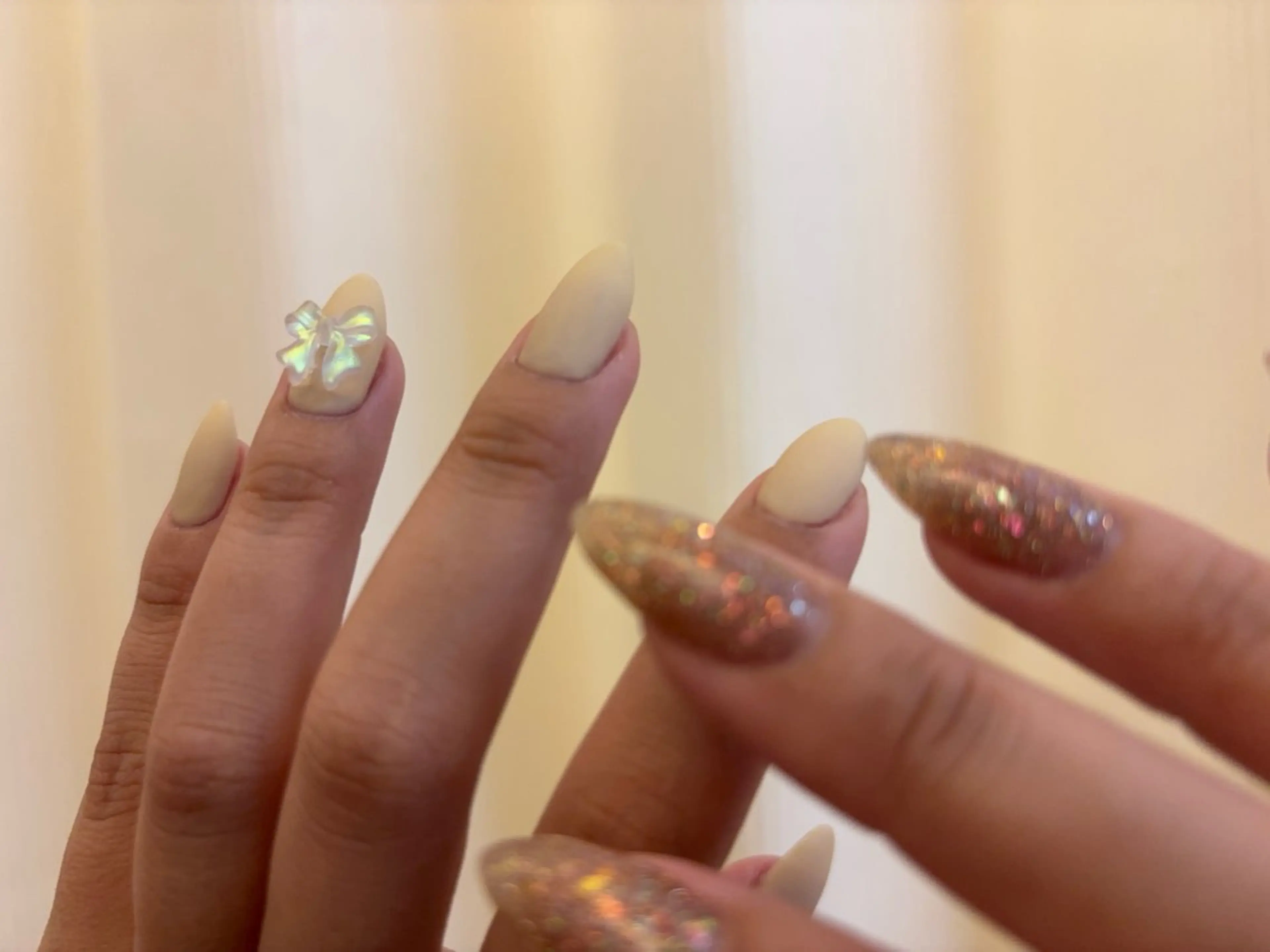 ネイル Atelier818所属・西銘 りほのネイルデザイン