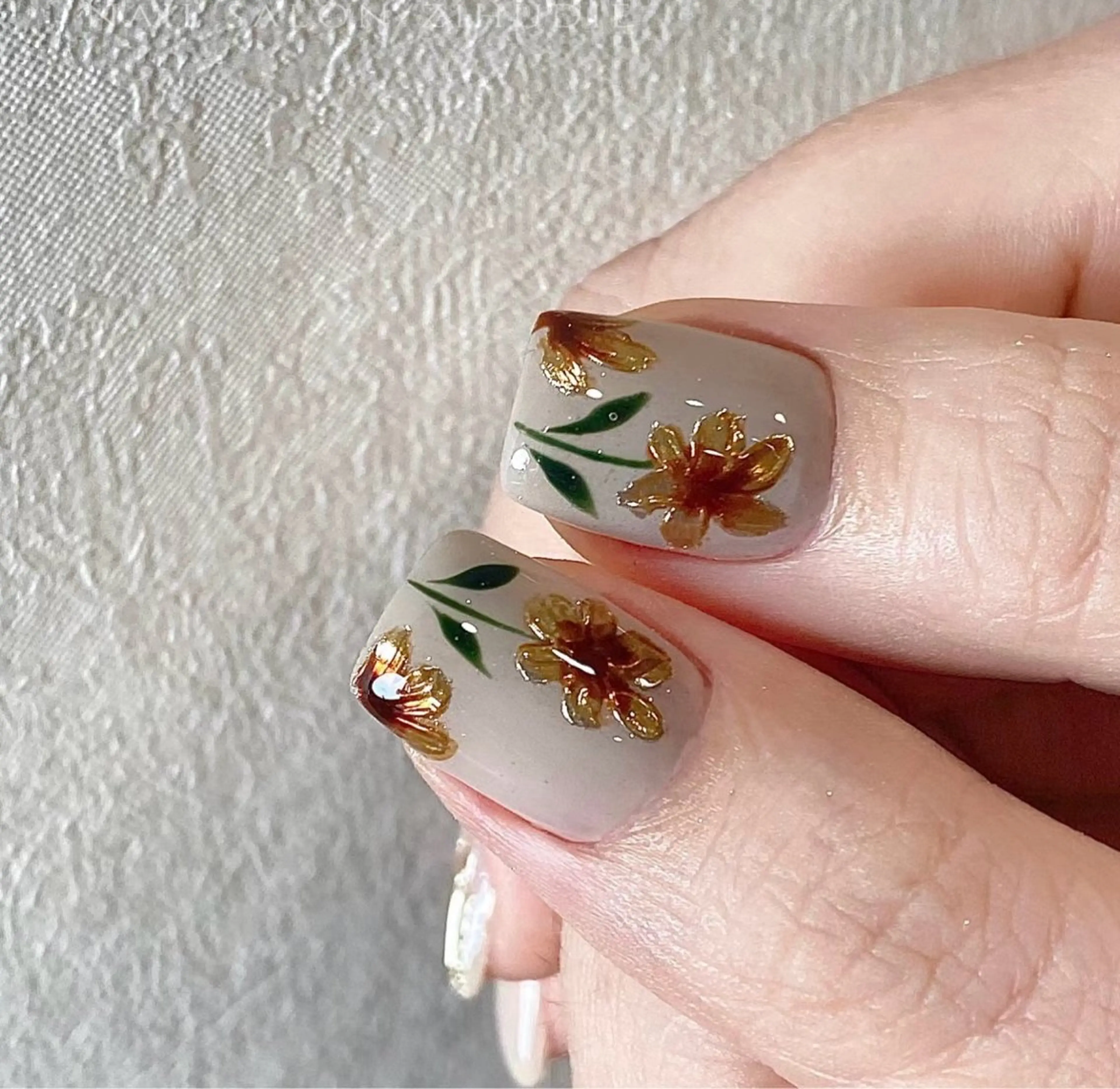 ネイル Ui_Amor (パラジェル)のネイルデザイン