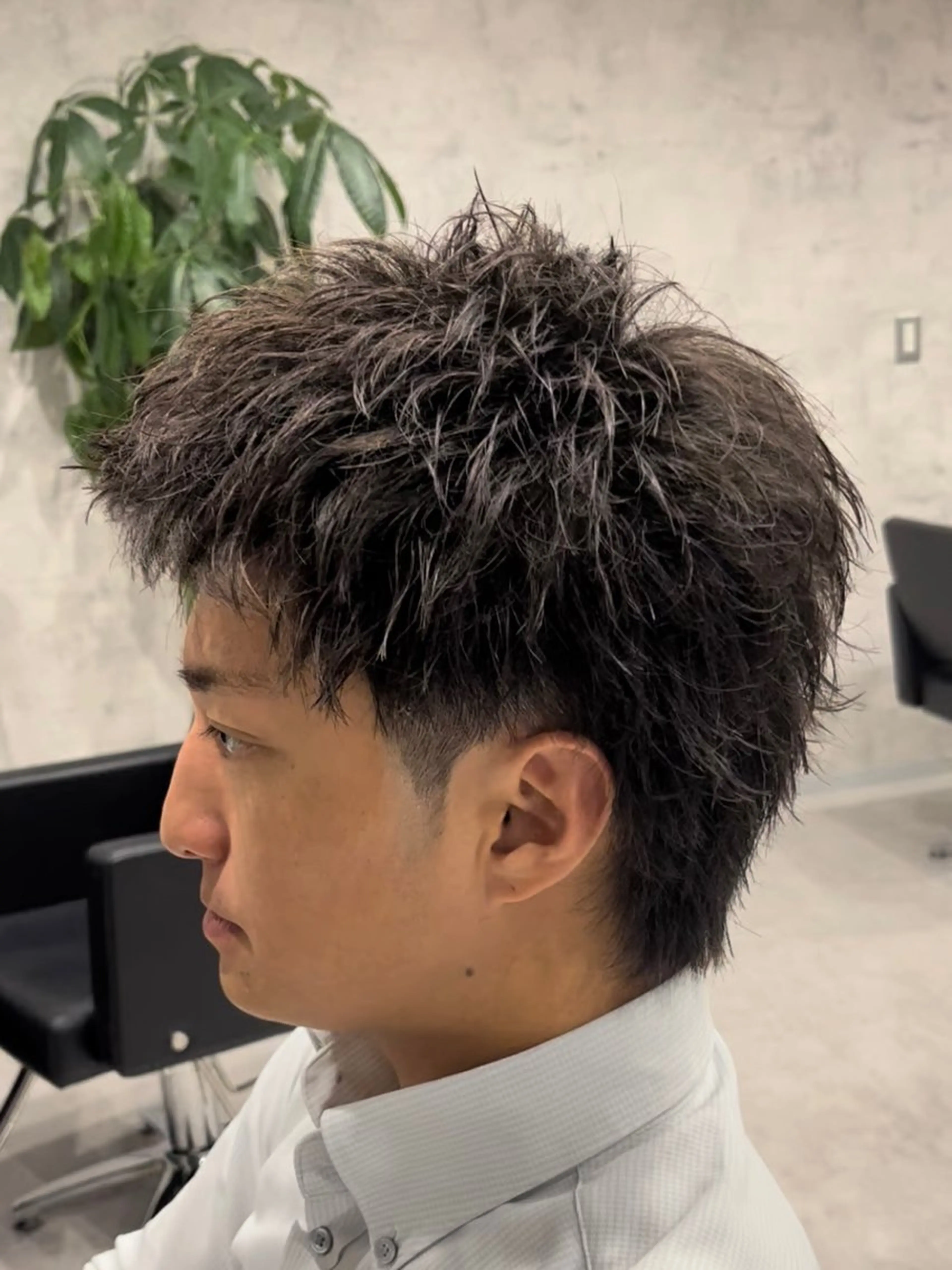 ショート メンズ アップバング メンズショート ショートヘア カット トリートメント 【店長】メンズ職人 短髪　ハイトーン🔥のヘアスタイル