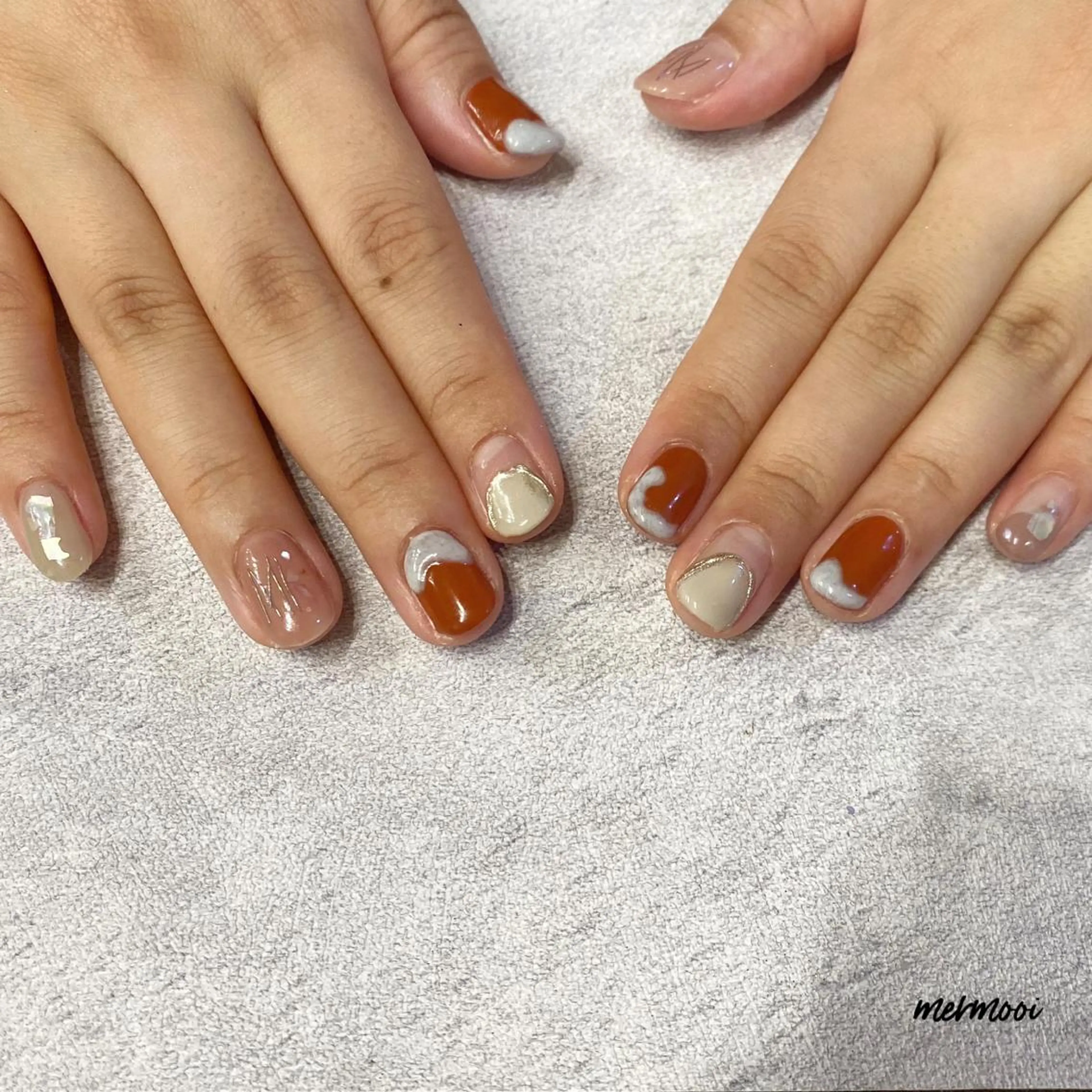 ネイル ジェルネイル ミラーネイル ニュアンスネイル melu所属・melu yukikoのネイルデザイン