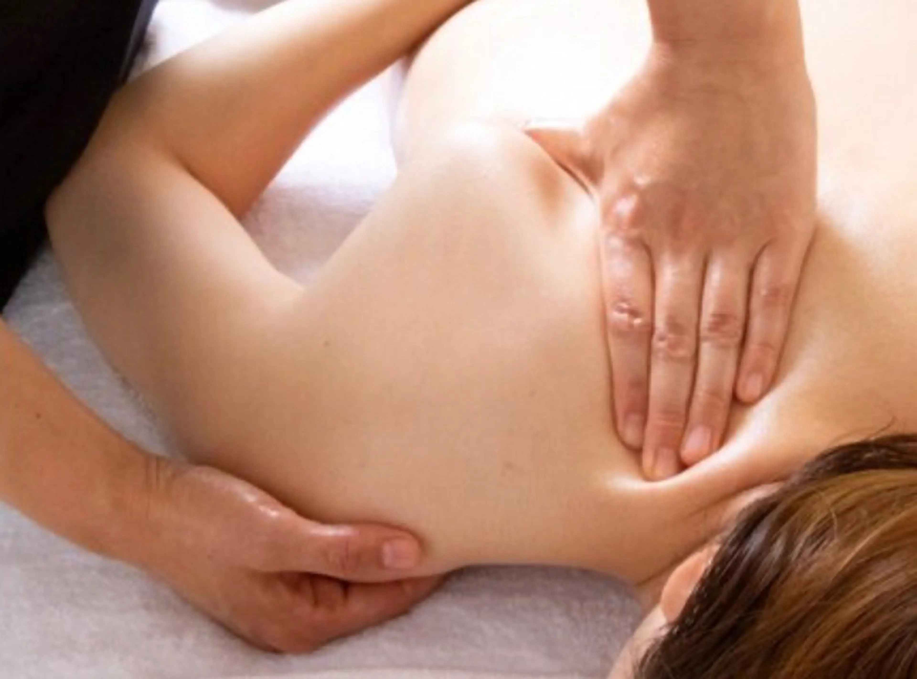 【頑固な肩こり/猫背/巻き肩改善に！】背中の軽さを手に入れる！肩甲骨リリース60分の写真