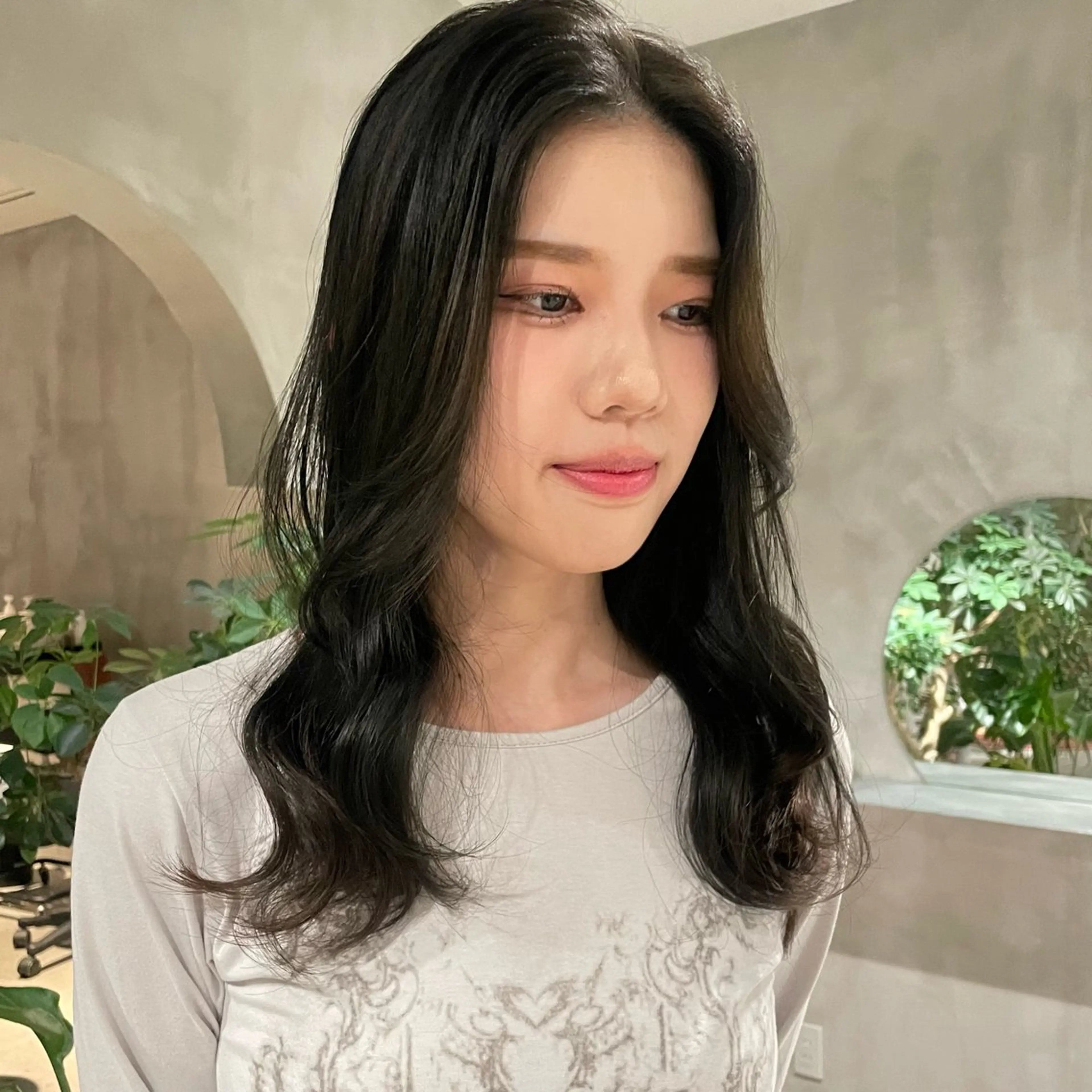 セミロング カラー ヘアカラー how所属・大阪/心斎橋 /ハイトーン/ちひろのヘアスタイル