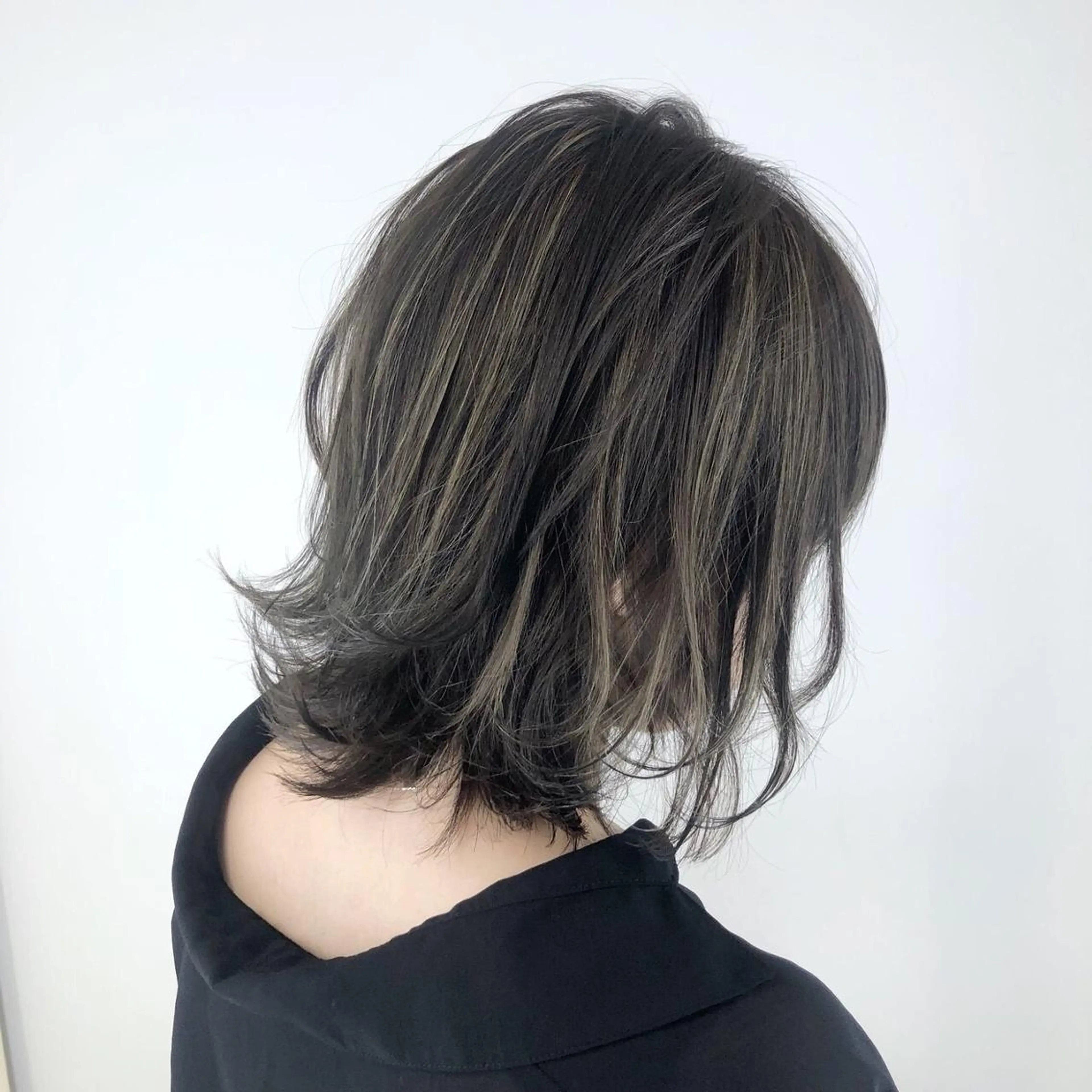 セミロング 外国人風カラー レイヤー,ボブ / 彩未のヘアスタイル