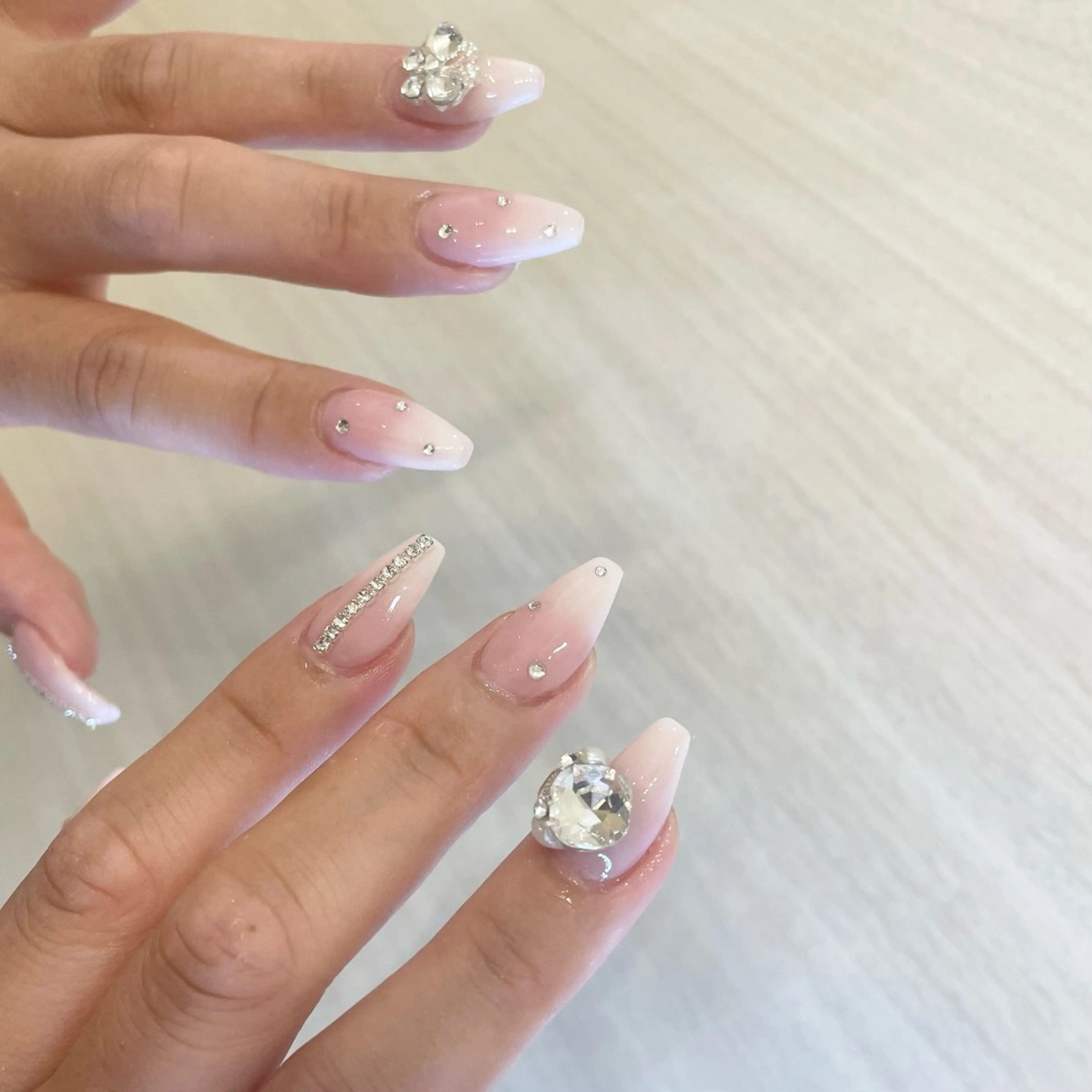 ネイル Nail Salon Gummi.のネイルデザイン