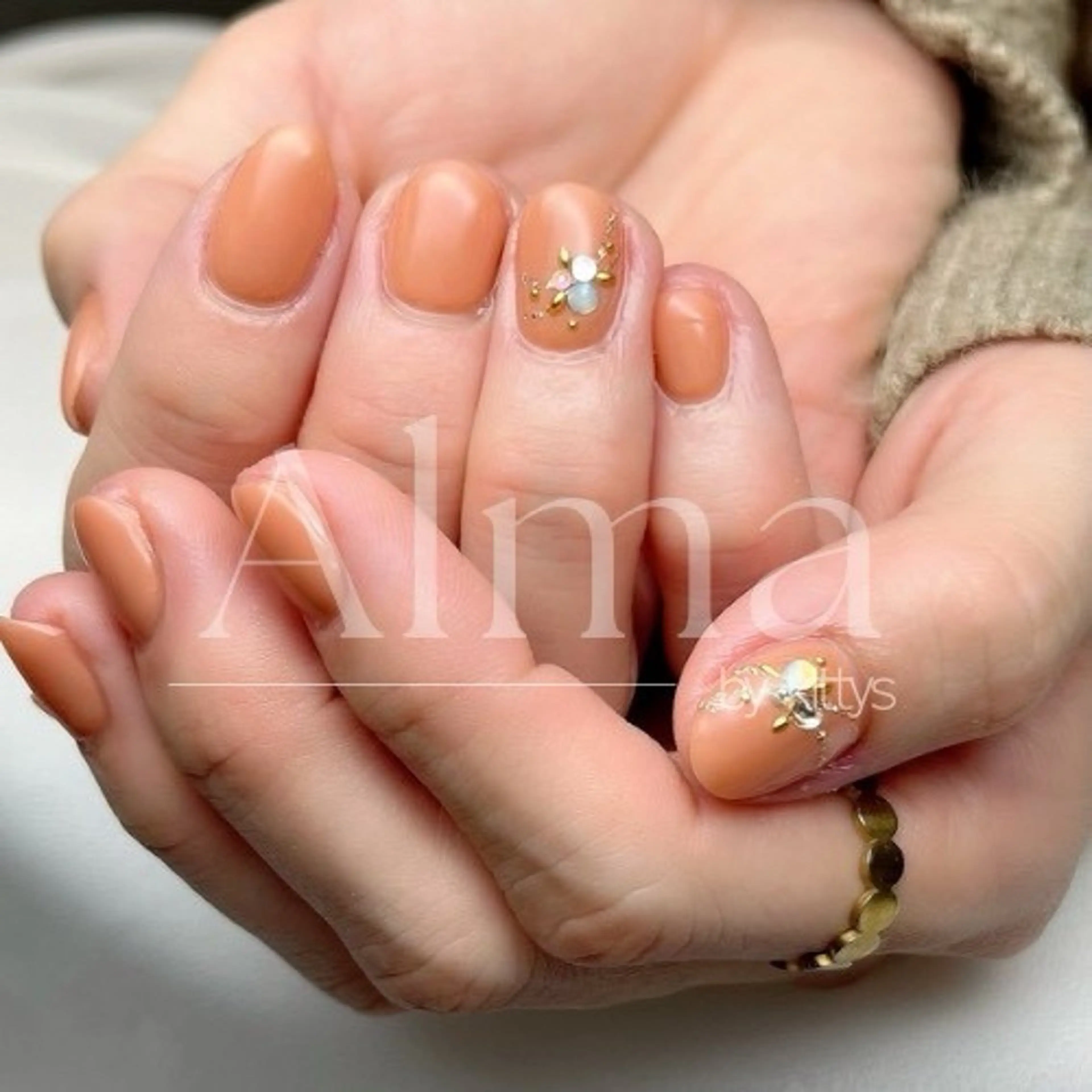 ネイル ハンドネイル Alma by kittys 谷保店所属・Alma chitoseのネイルデザイン