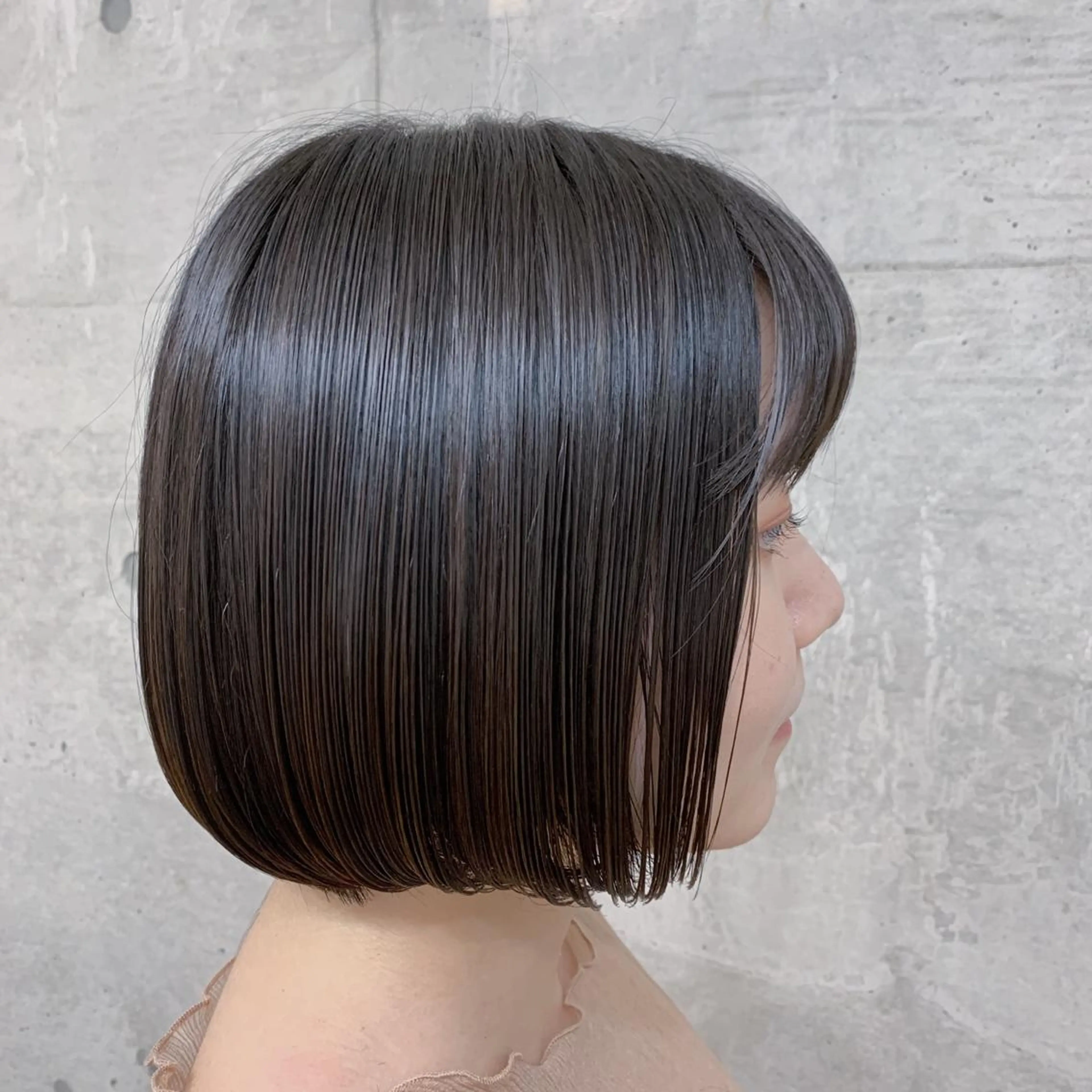 ショート カラー 切りっぱなしボブ ハンサムショート アディクシーカラー ブリーチ ケアブリーチ 松本 和之のエステ・リラクイメージ