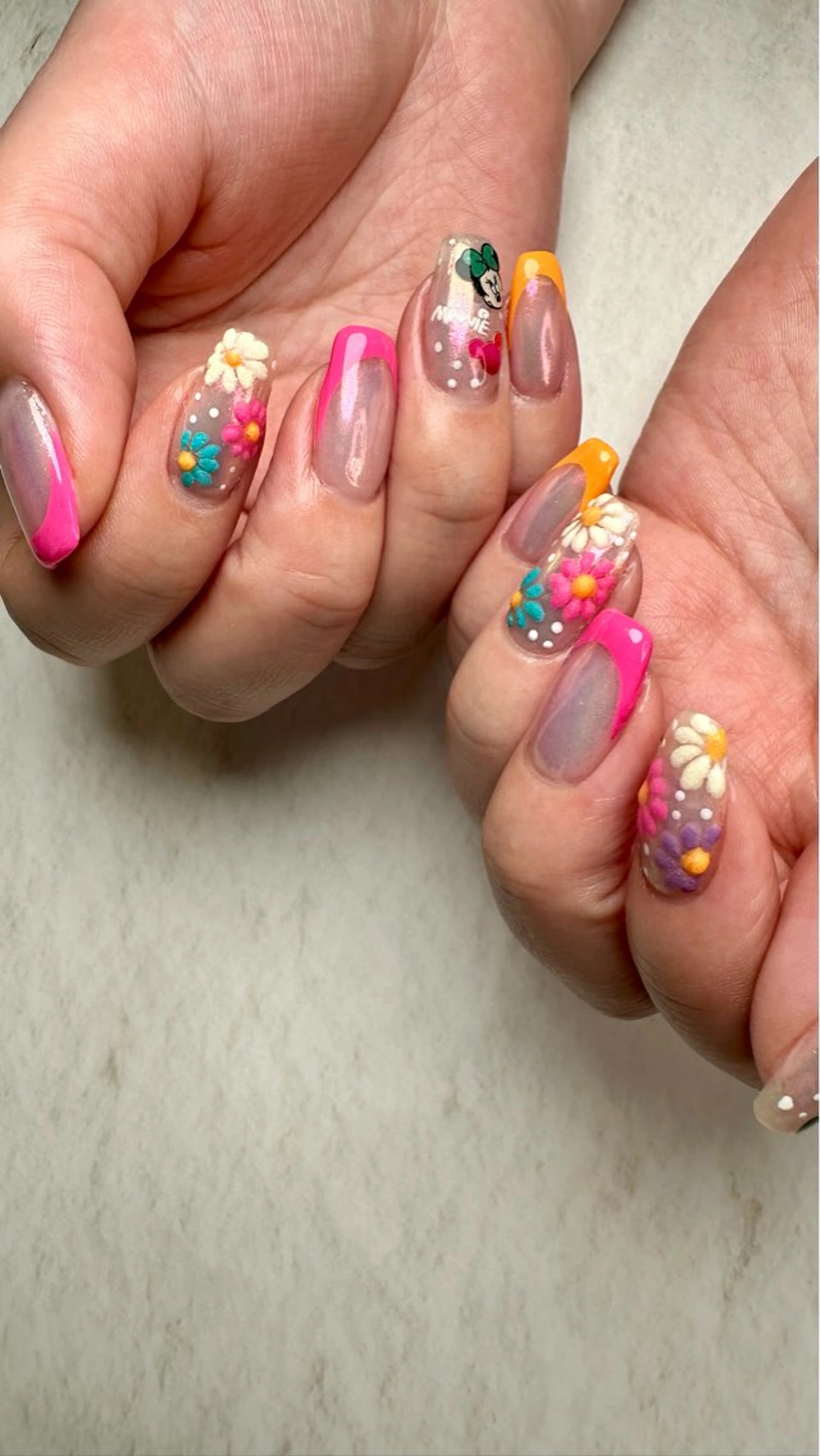 ネイル ニュアンスネイル ハンドネイル ハンドケア Atelier Ariのネイルデザイン