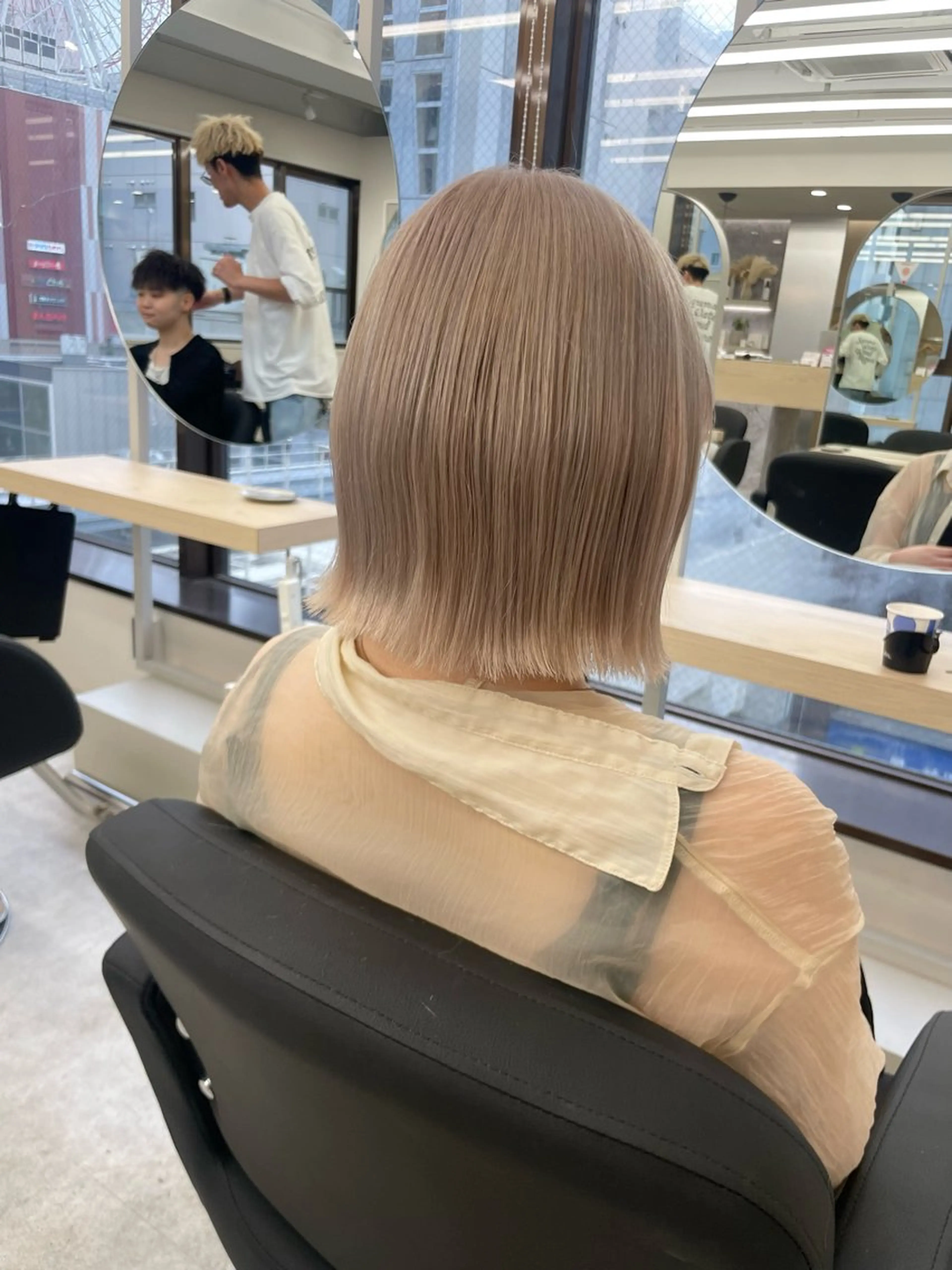 ショート カット ヘアカラー 抜け感style💎 𝑹𝑼𝑵𝑨のヘアスタイル