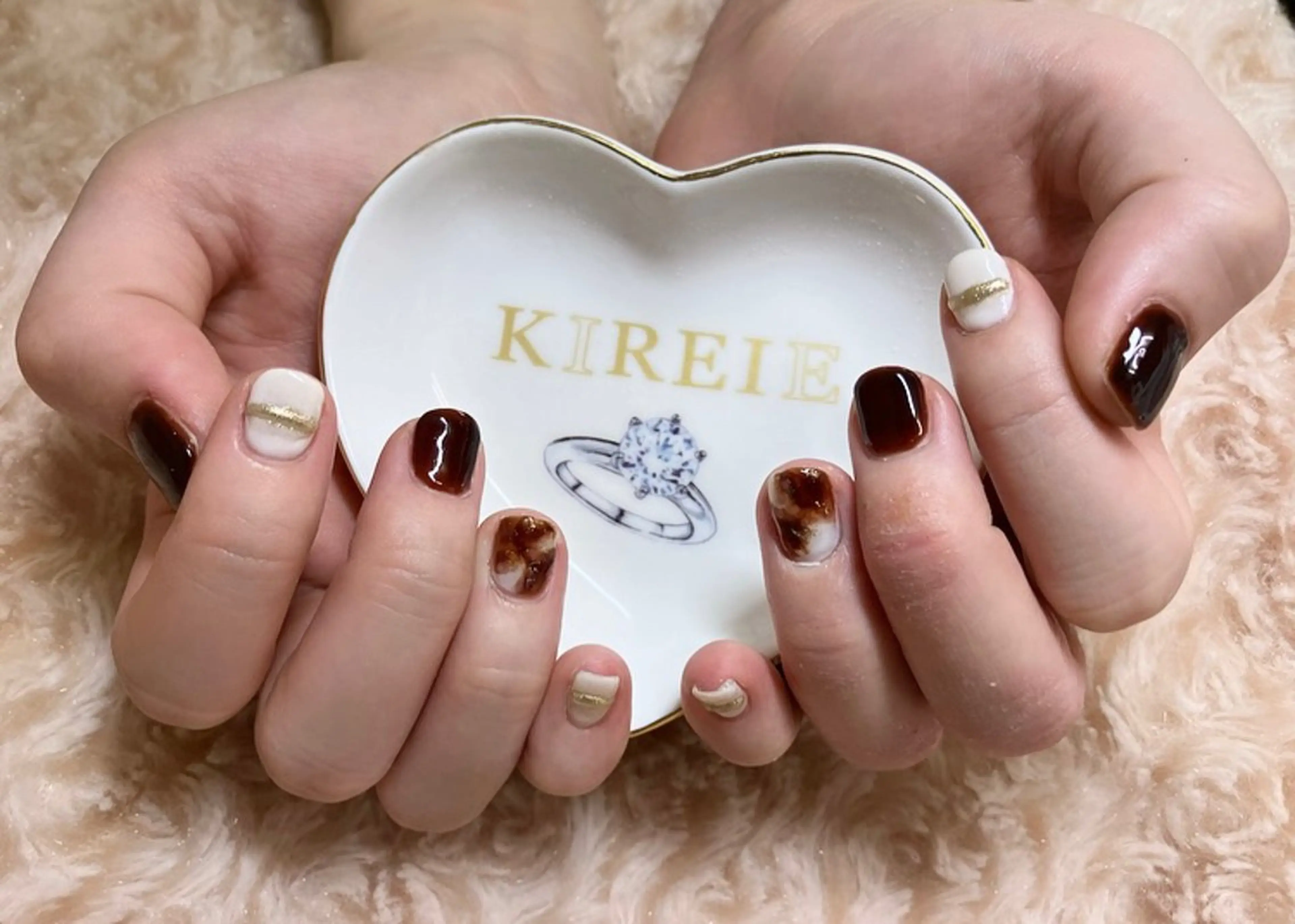 ネイル BETTISH SERIのネイルデザイン