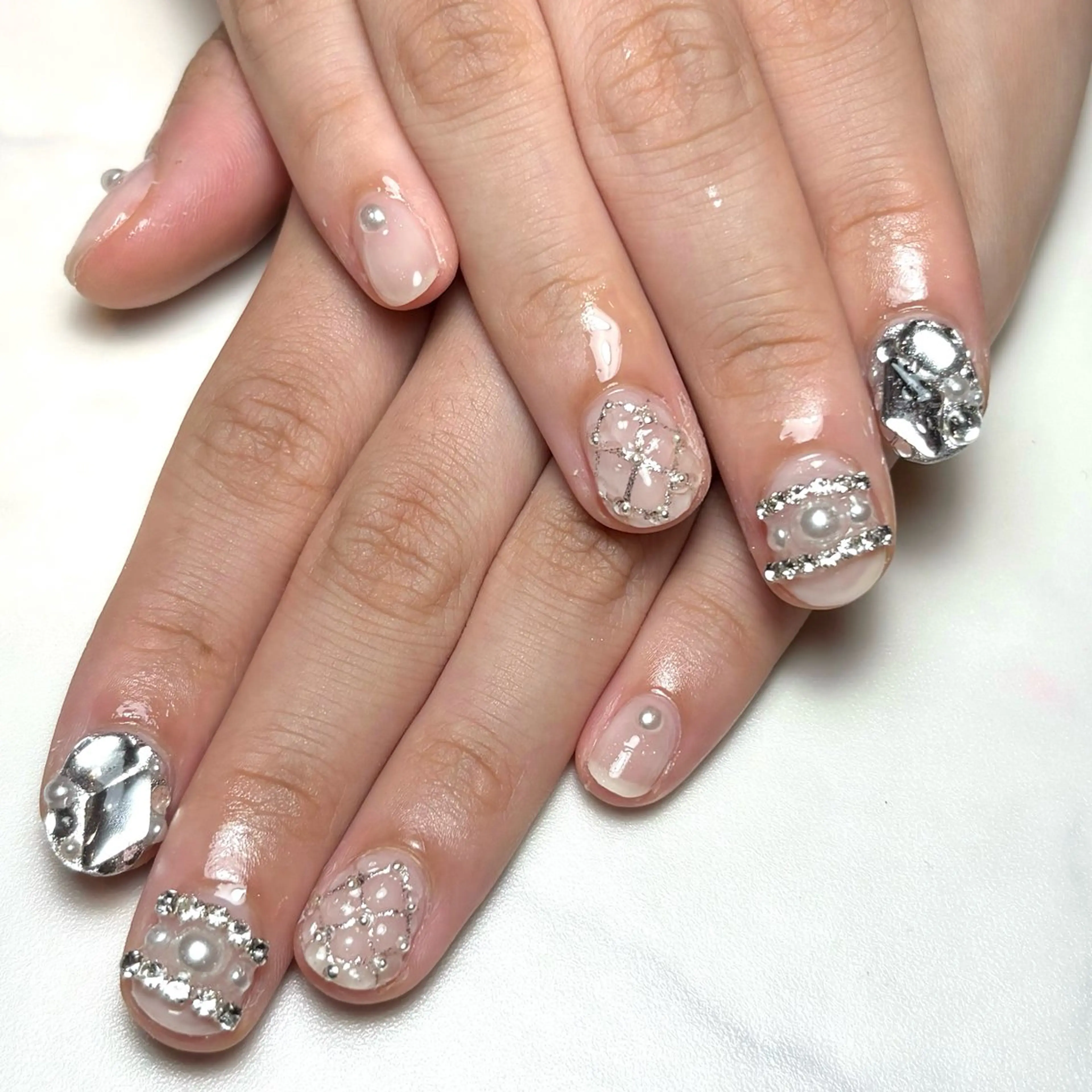 ネイル ハンドネイル H2 nail schoolのネイルデザイン