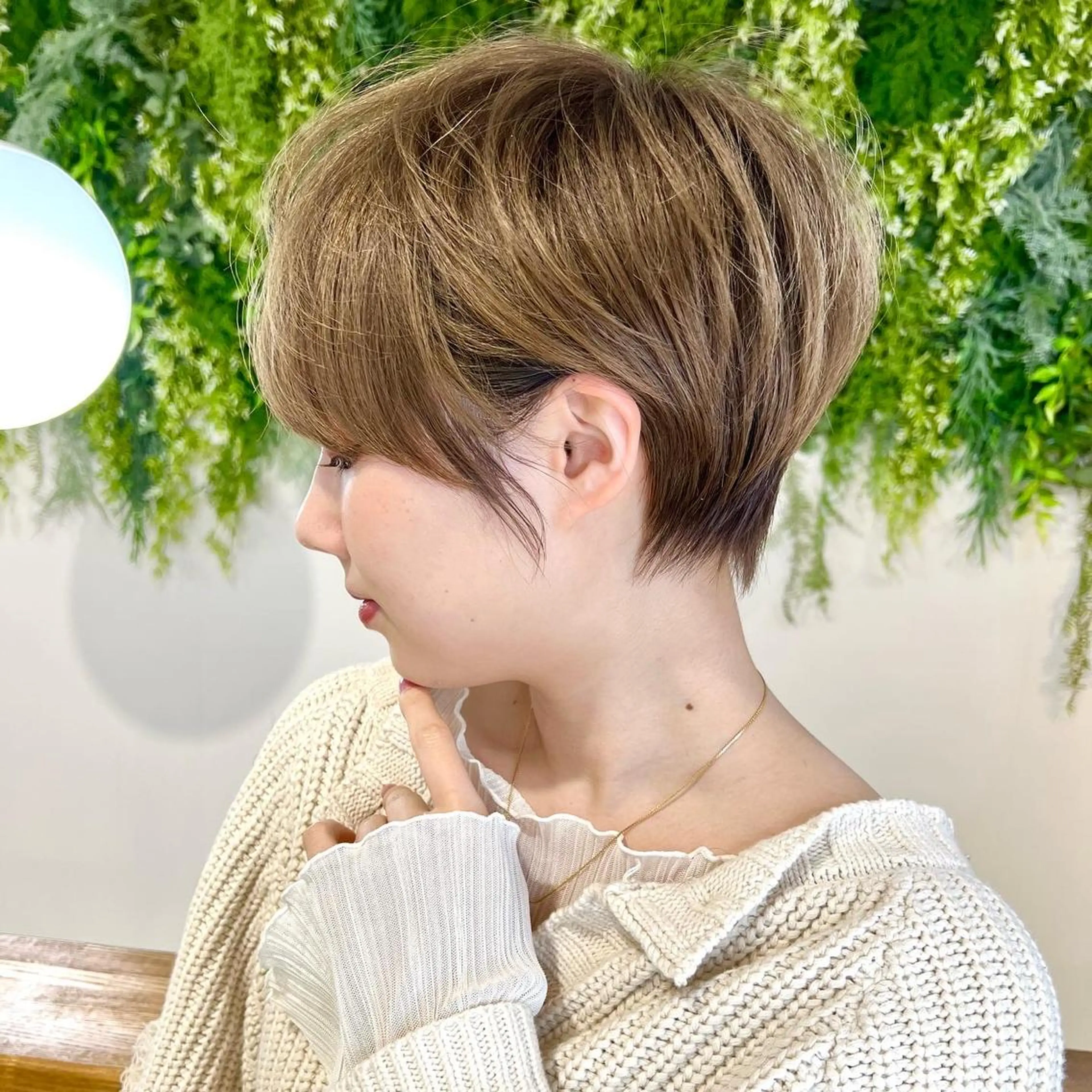 ✨24歳以下の学生限定✨ダブルカラー✨ ハイトーン ミルクティー ケアブリーチ 暖色カラー ハイライト イルミナの写真