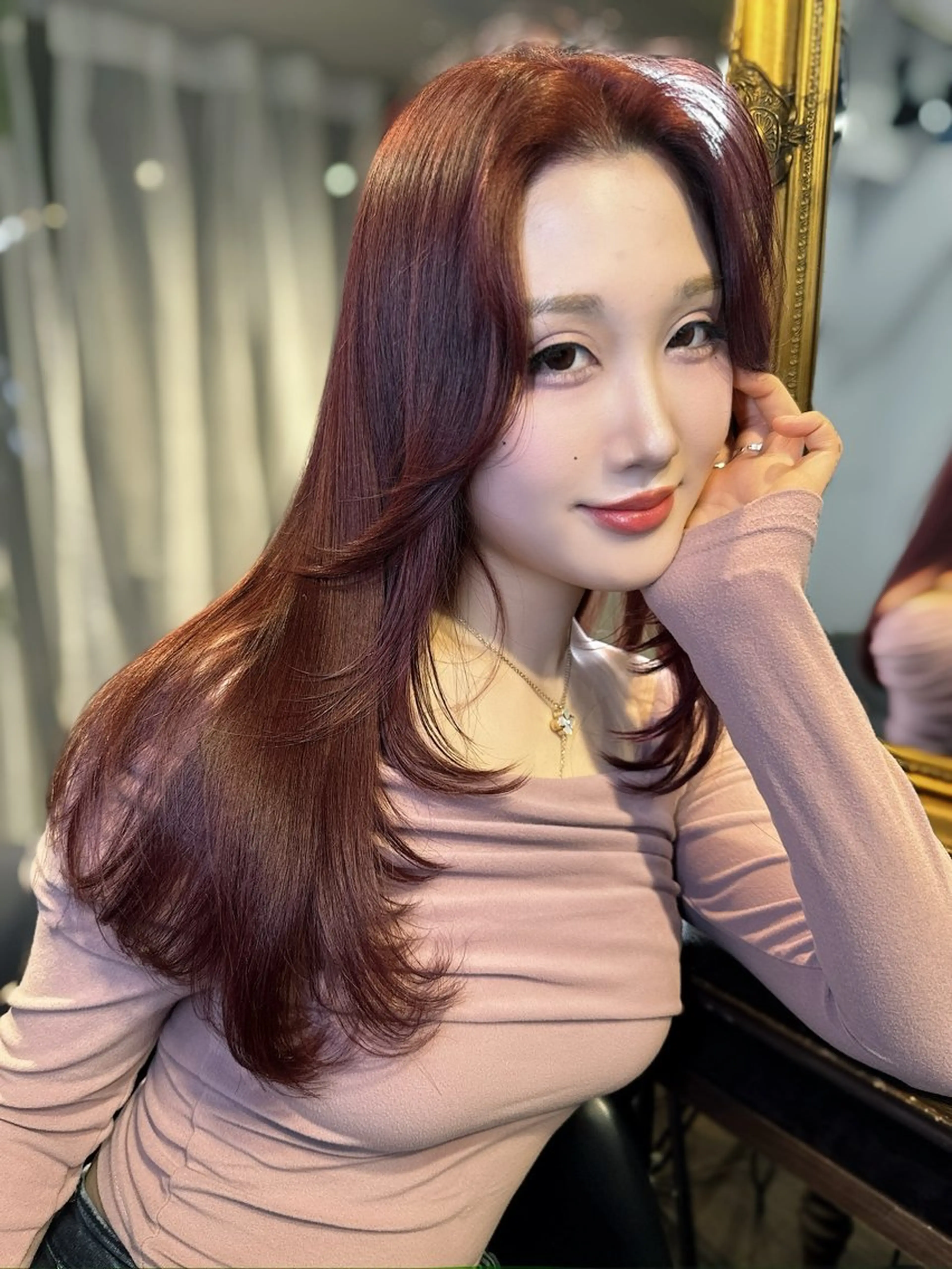 ロング カラー ロングレイヤー ブリーチ ブリーチなしカラー レイヤーカット ロング カット ヘアカラー トリートメント ワンホンヘア ケラチン/Kaitoのヘアスタイル