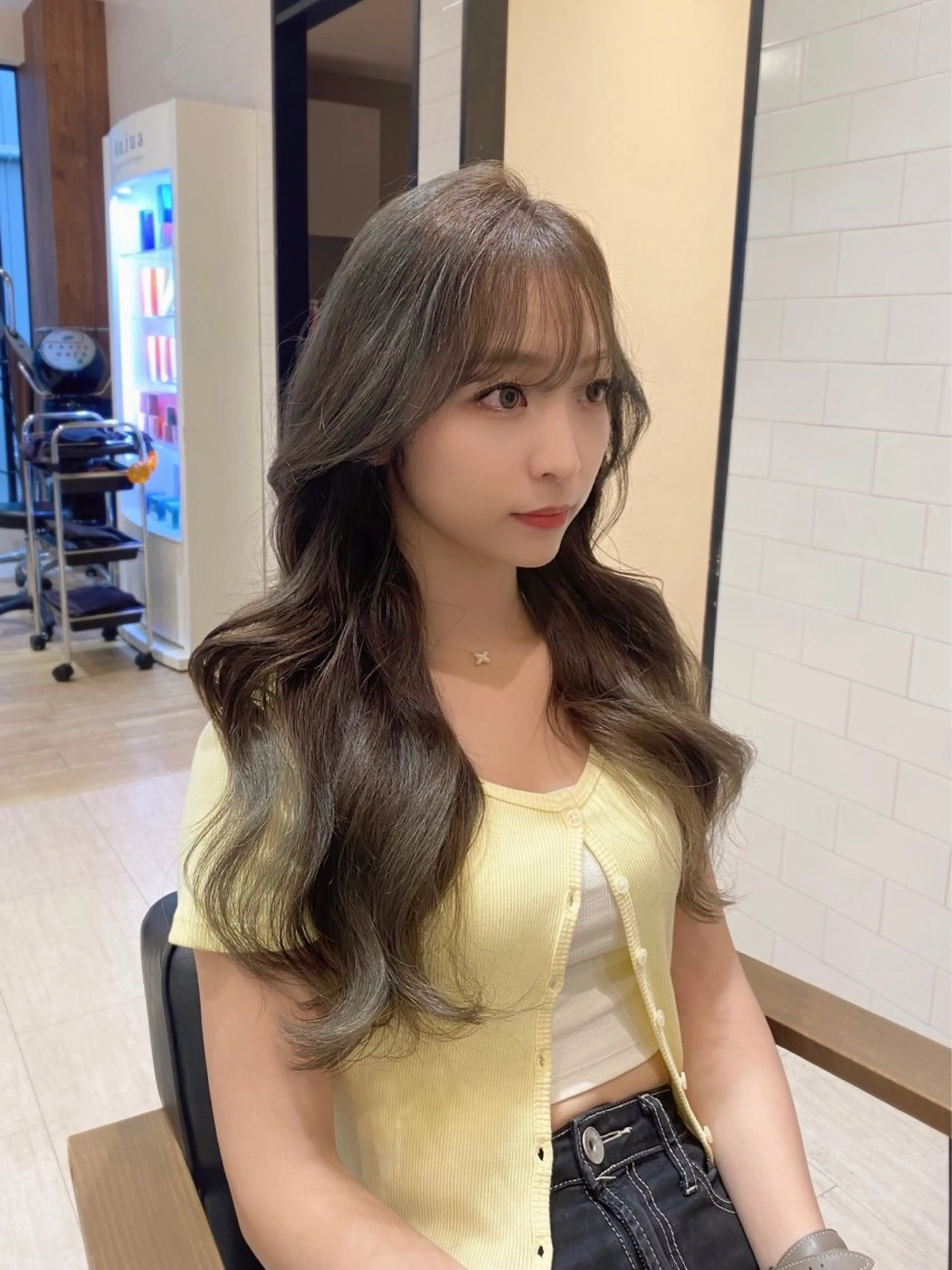 ロング ロングレイヤー アッシュ 韓国風ヘア レイヤーカット ロング カット ヘアカラー 韓国トレンドヘア しゅーやのヘアスタイル