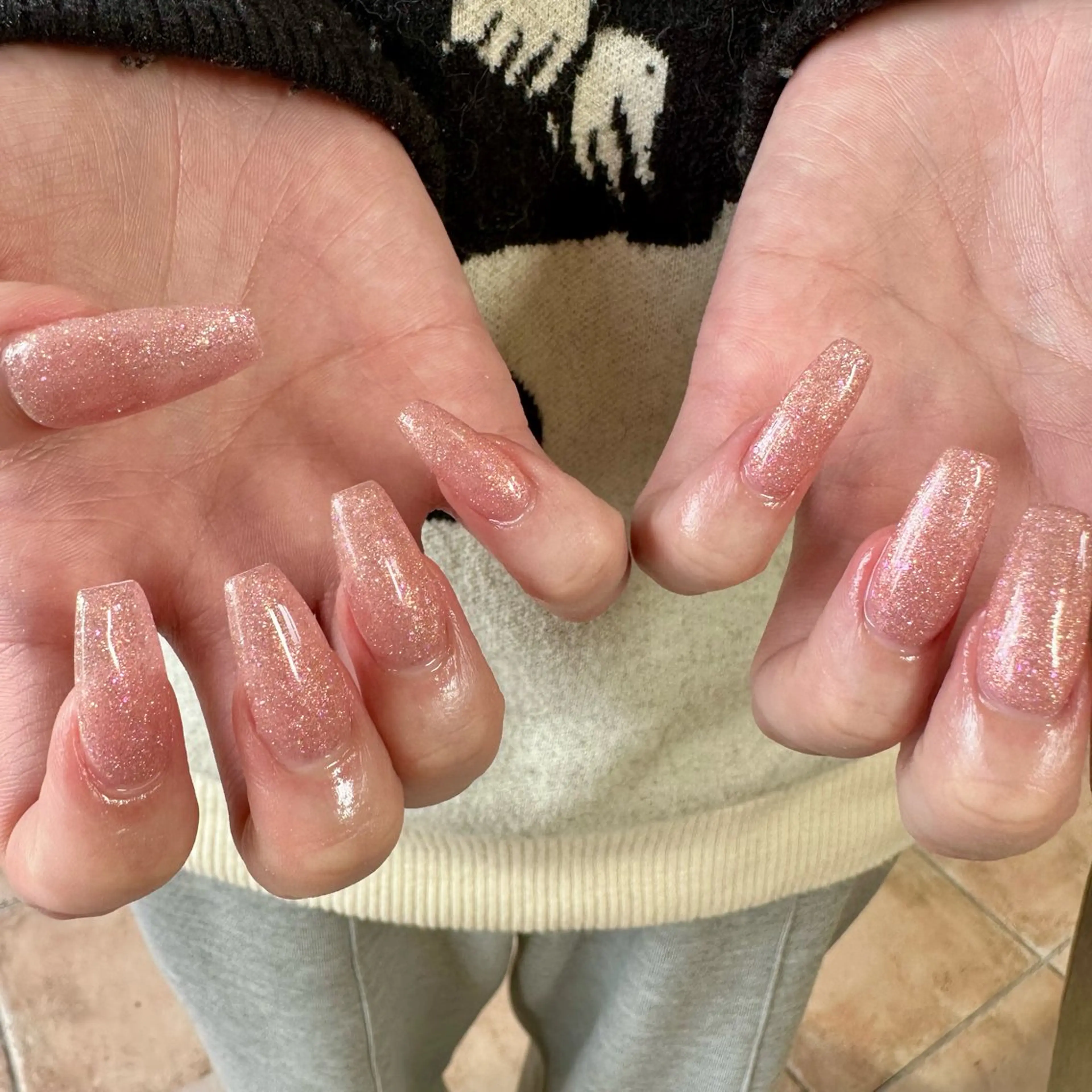 ネイル 長さ出し ハンドネイル 片野 菜々のネイルデザイン