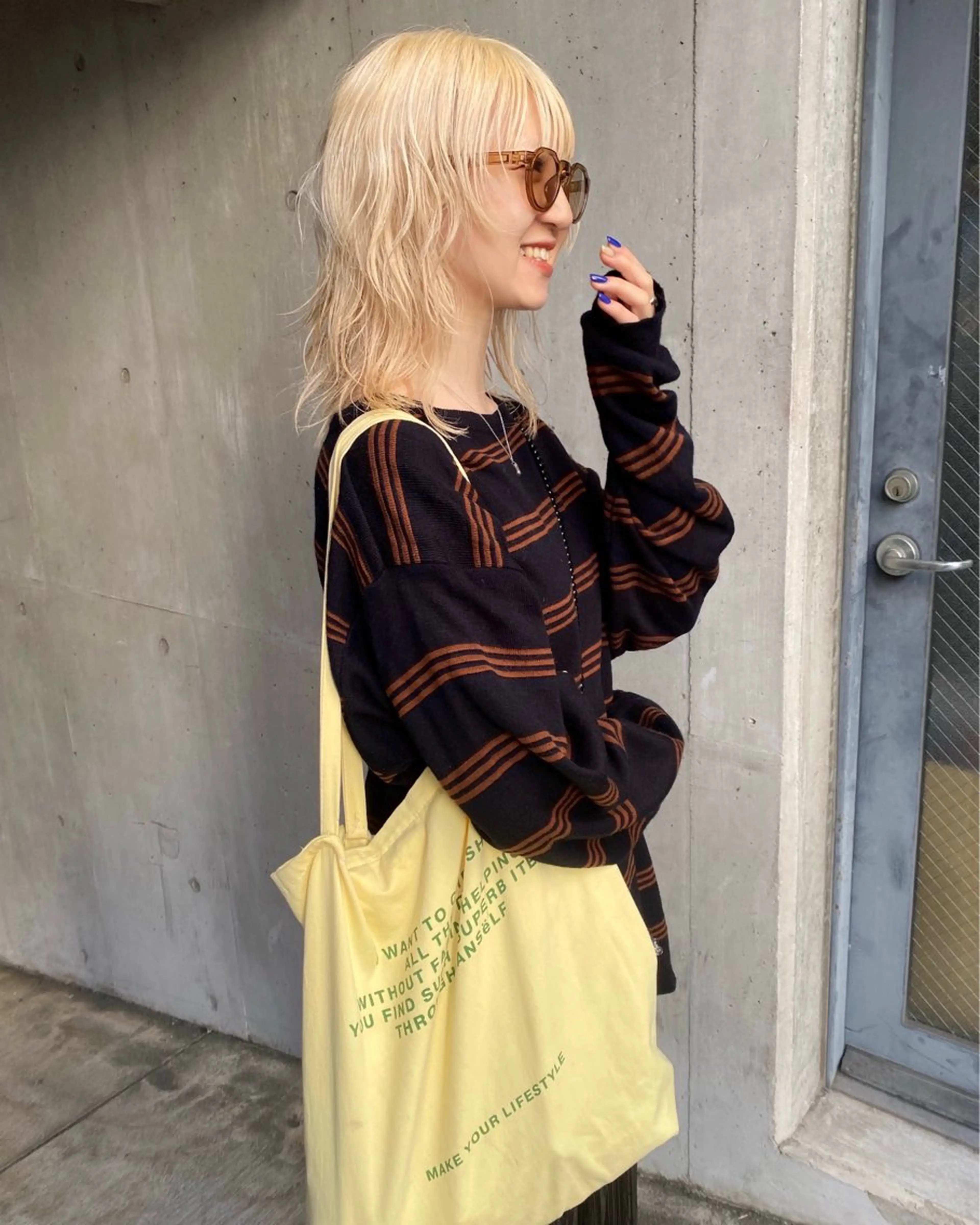 ミディアム 顔まわりレイヤー 顔周りカット レイヤーカット 福田 千紗のヘアスタイル