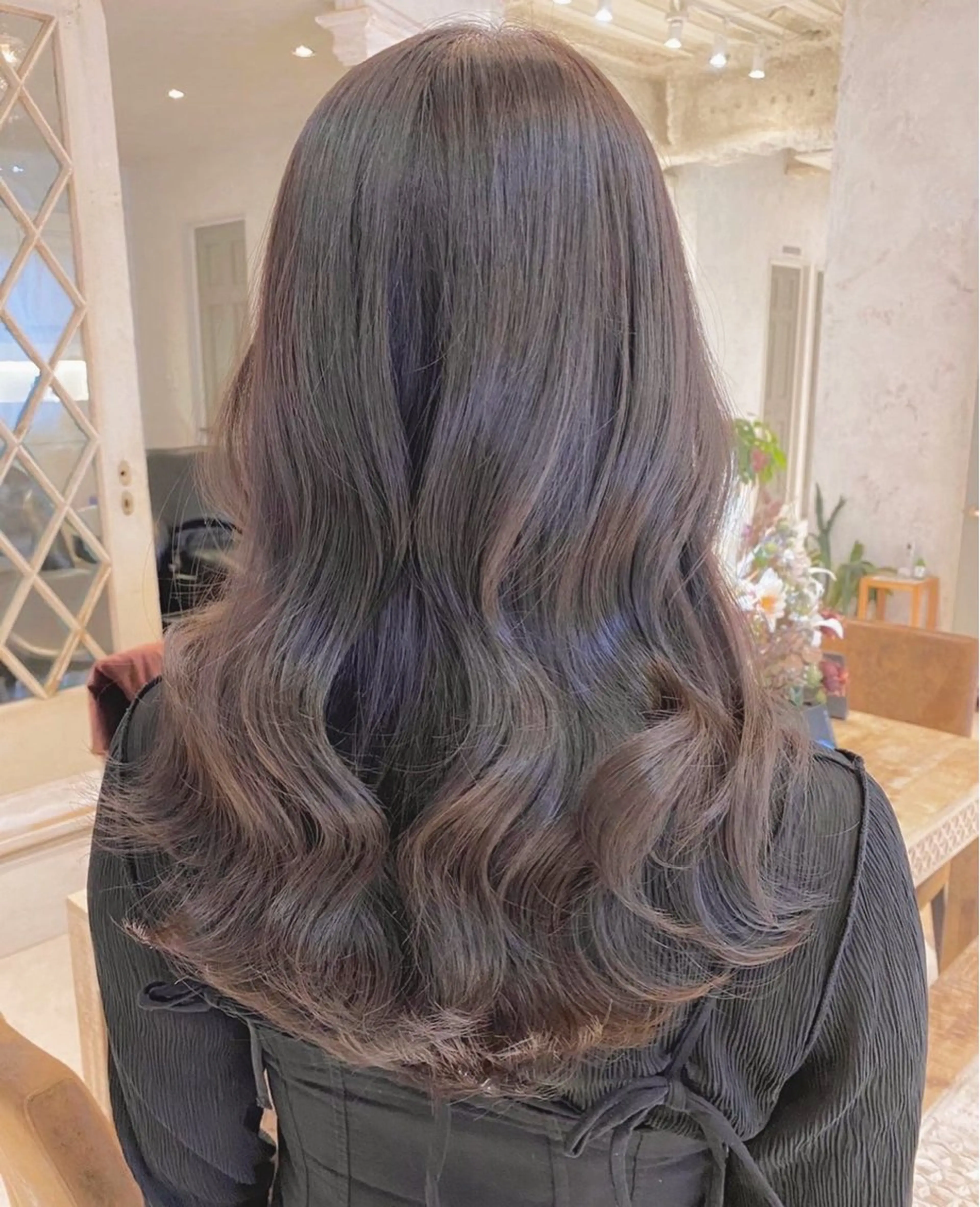 ロング カラー ヘアカラー トリートメント 顔周り\エクステ\ 透明感カラー\まりんのヘアスタイル