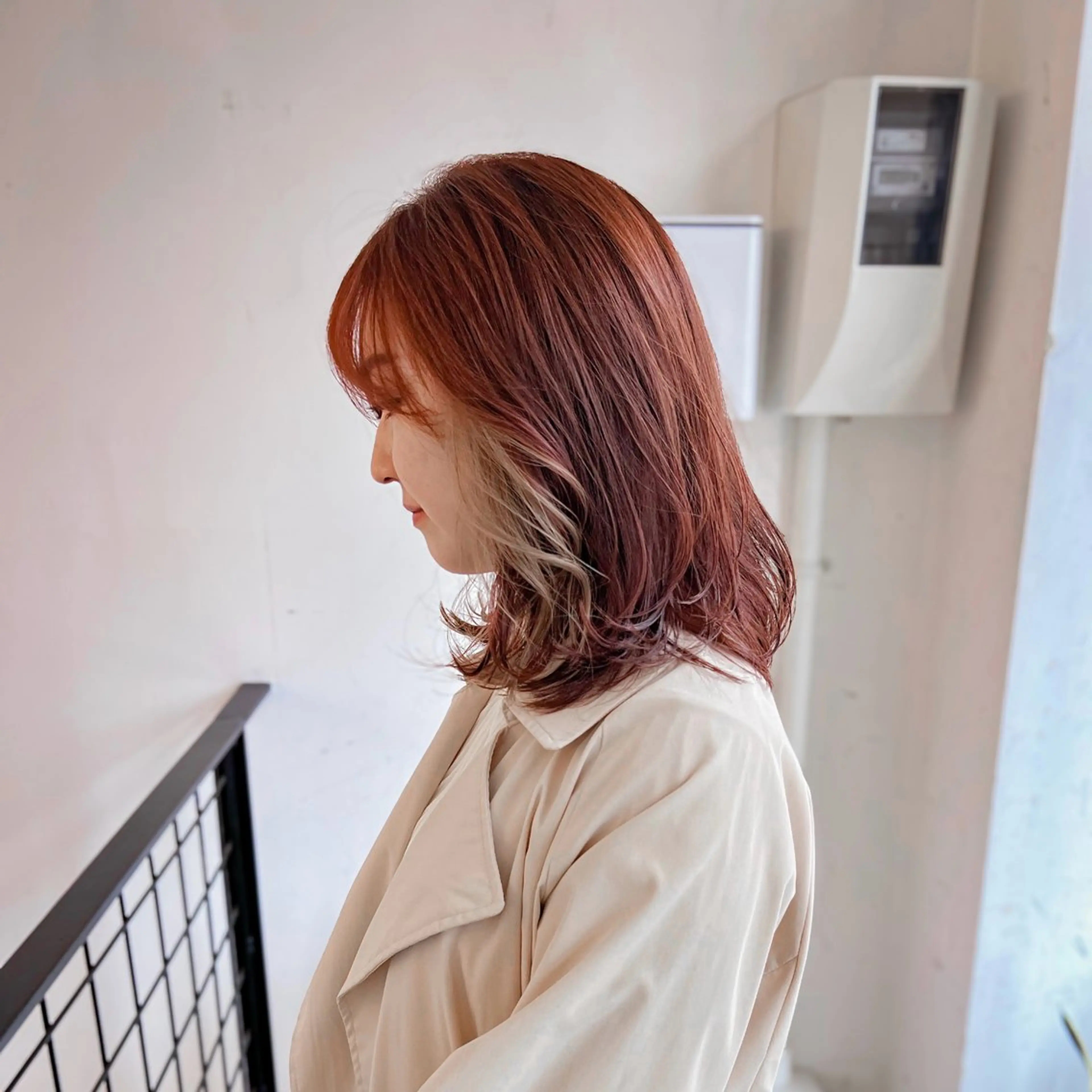 ミディアム カラー ベージュカラー ブリーチ ケアブリーチ デザインカラー イヤリングカラー カット ヘアカラー トリートメント quon RYUYA /レイヤー✂️のその他イメージ