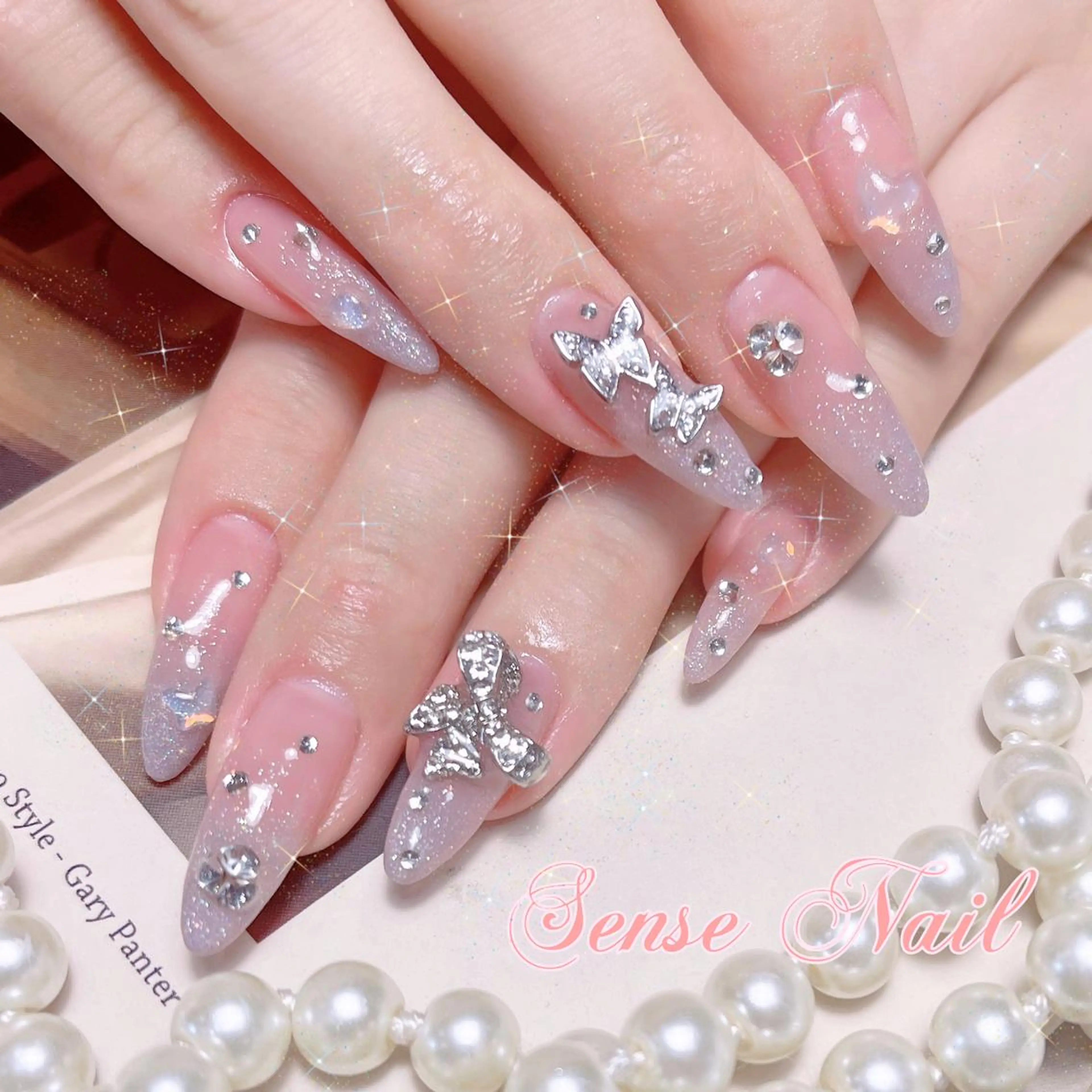 ネイル ハンドネイル ハンドケア Kurieitibu 🍬Byu~tīのネイルデザイン