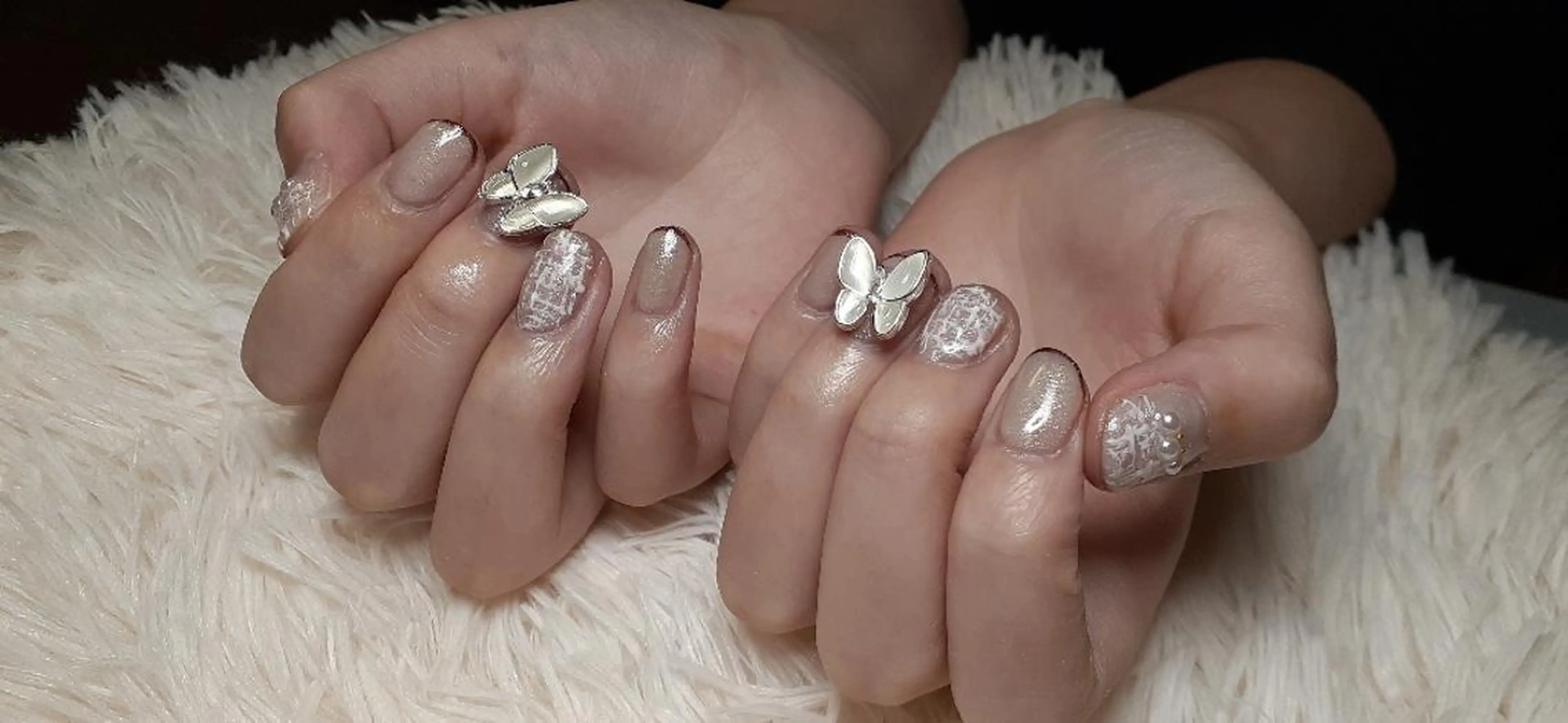 ネイル 大島 さやかのネイルデザイン