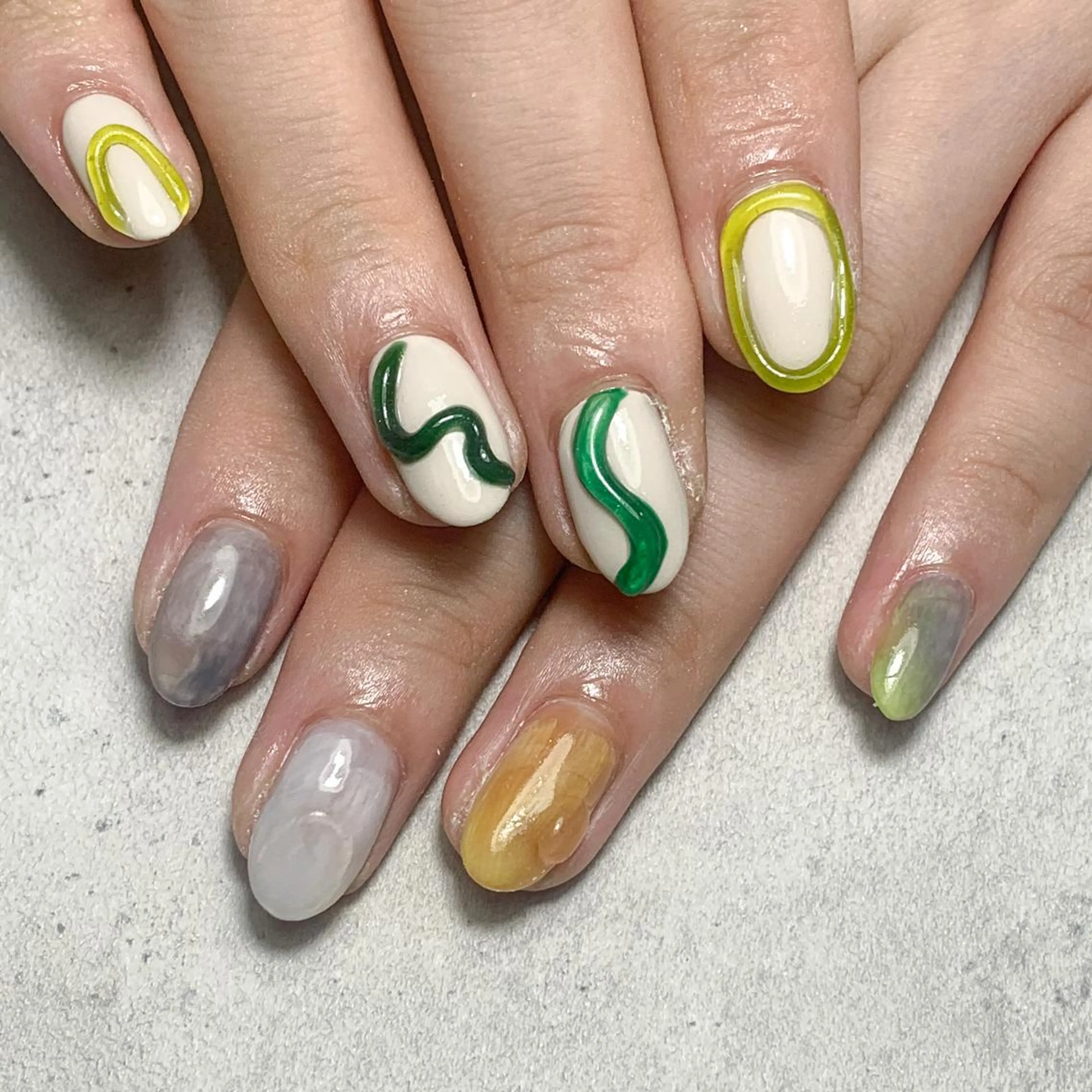 ネイル atelier　FIORITURA所属・FIORITURA aiのネイルデザイン