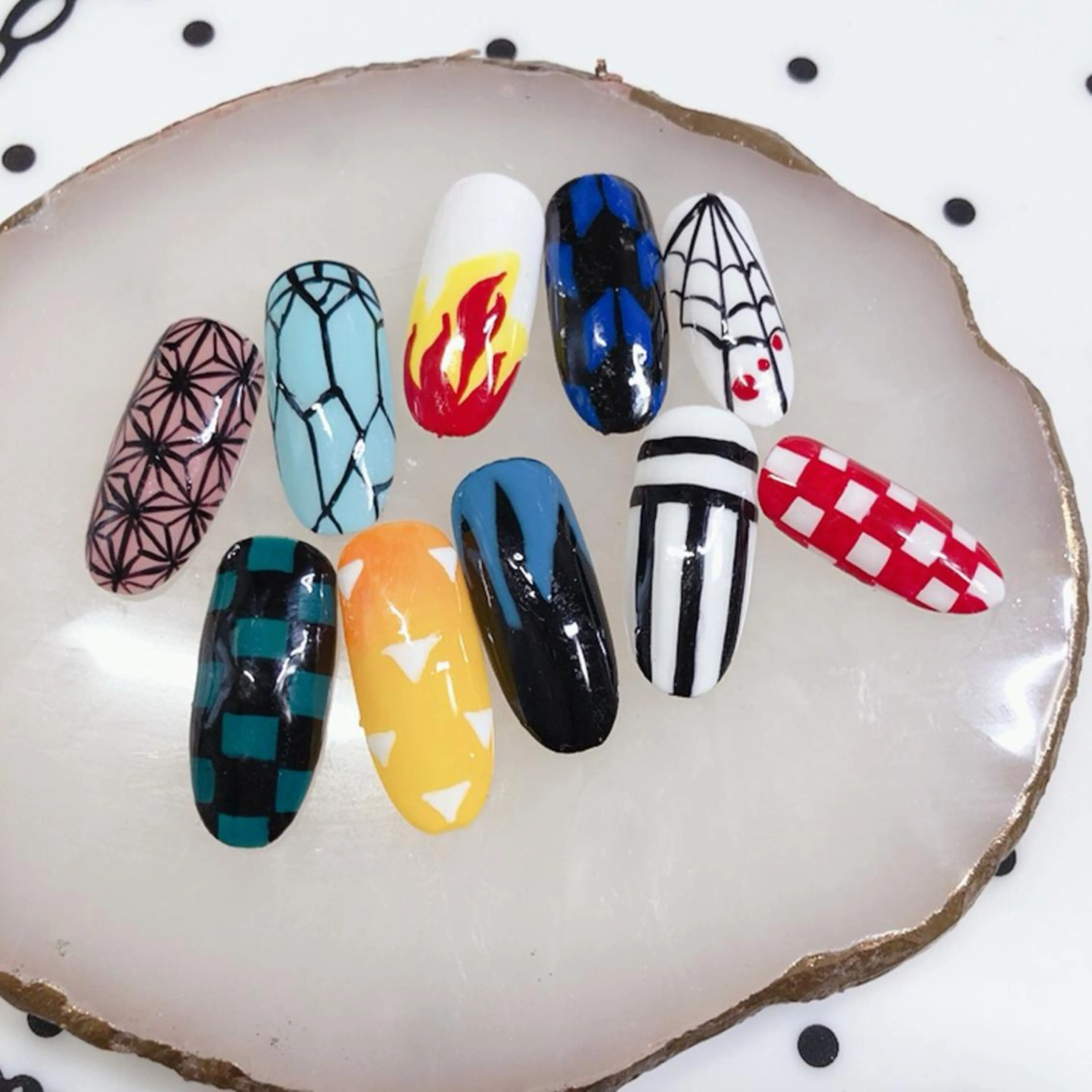 ネイル 奥園 良恵のネイルデザイン