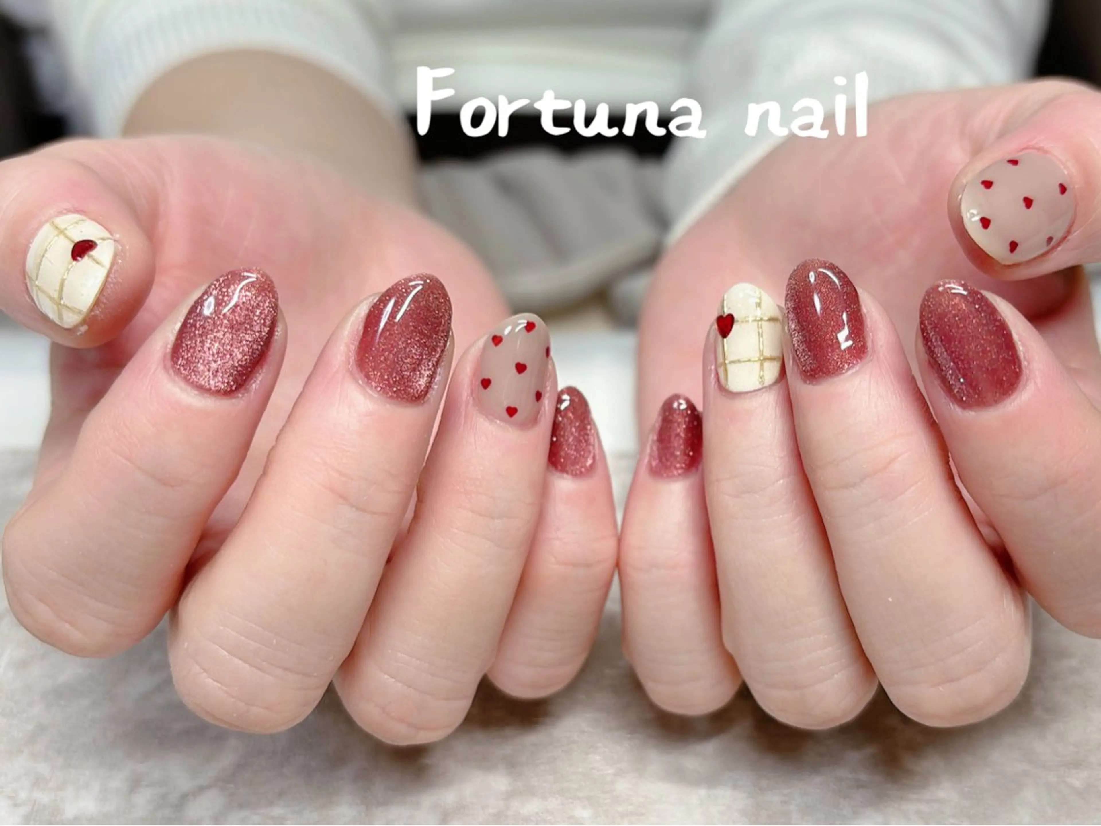 ネイル バレンタイン ハンドネイル ハンドケア Nail •Head スパFortunaのネイルデザイン