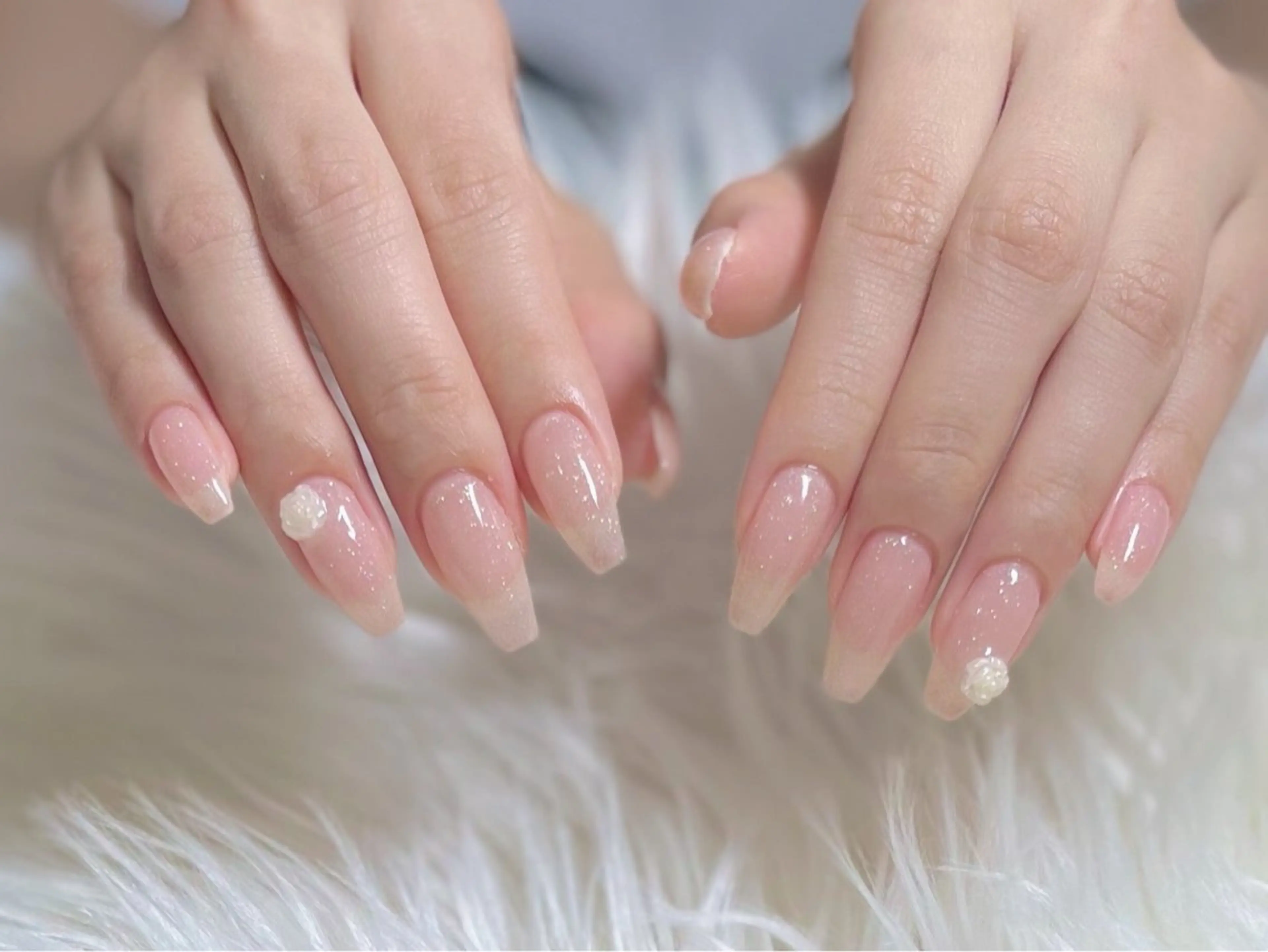 ネイル キラキラネイル ラメ(グリッター) ピンク シンプルネイル ハンドネイル FLY Nail Salonのネイルデザイン