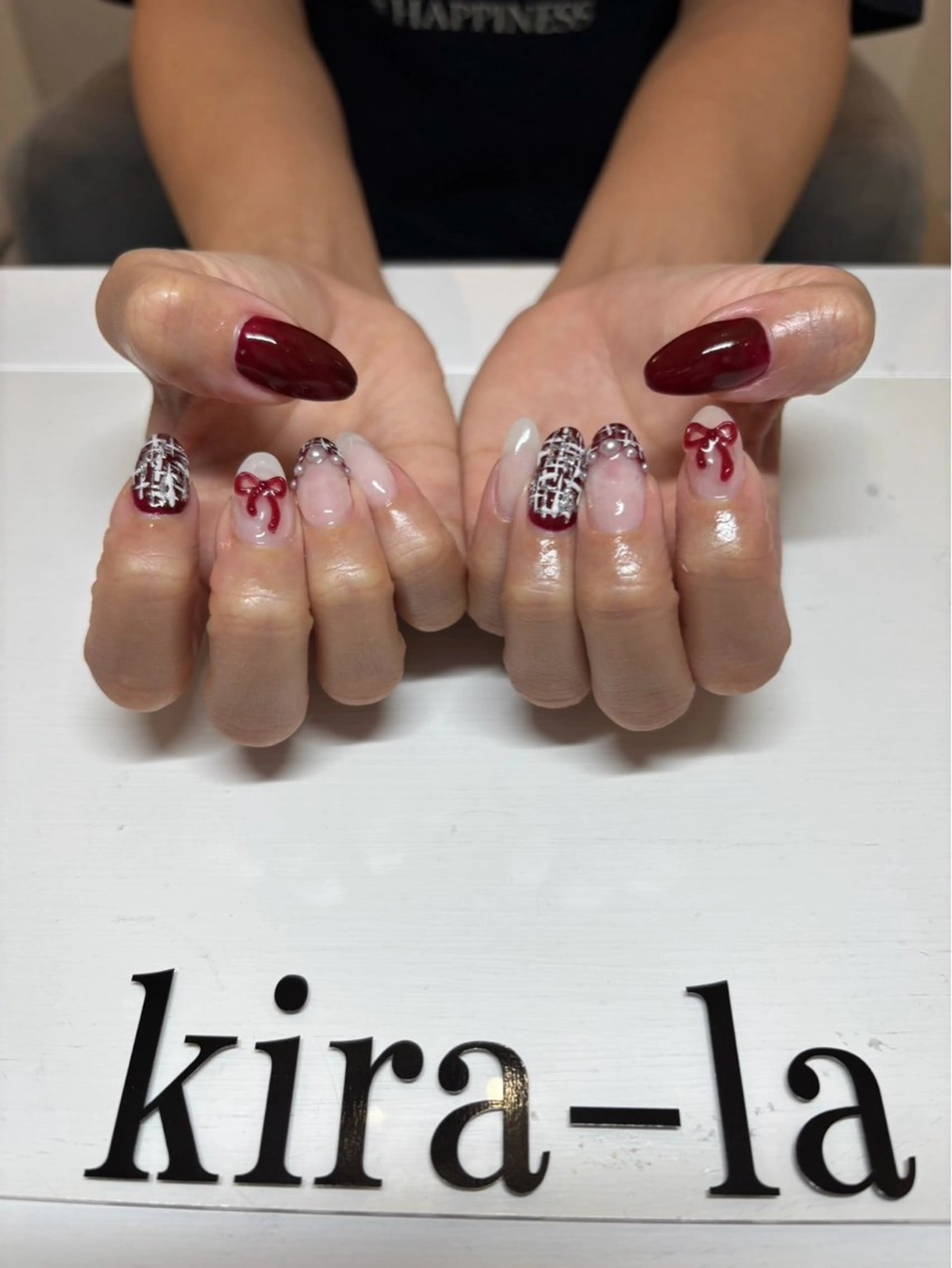 ネイル リボン ツイードネイル 冬ネイル kira-la キララ･:*..のネイルデザイン