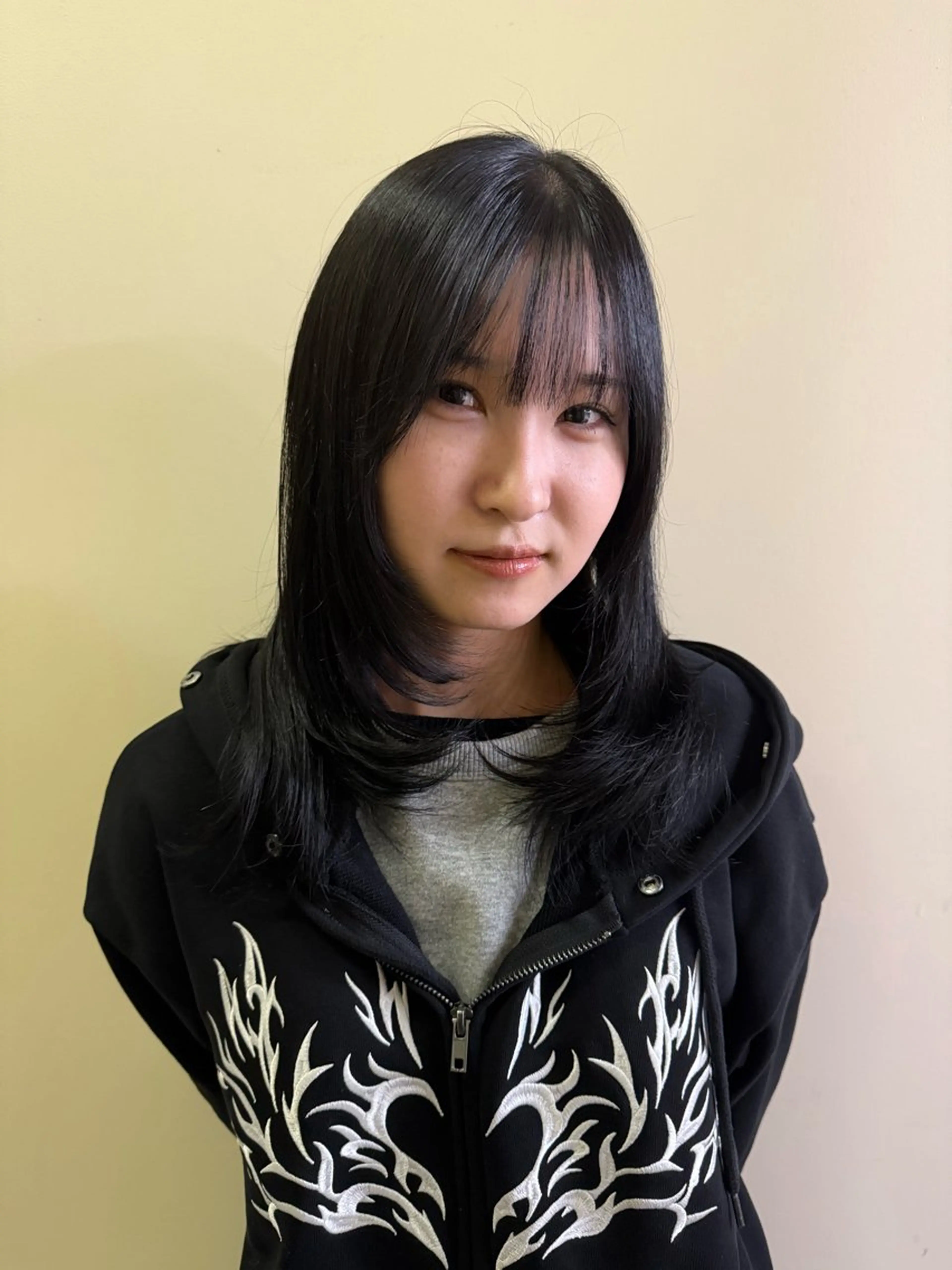 【寒色カラー】ワンカラー + トリートメント🫐🌎🌑🥏💙の写真