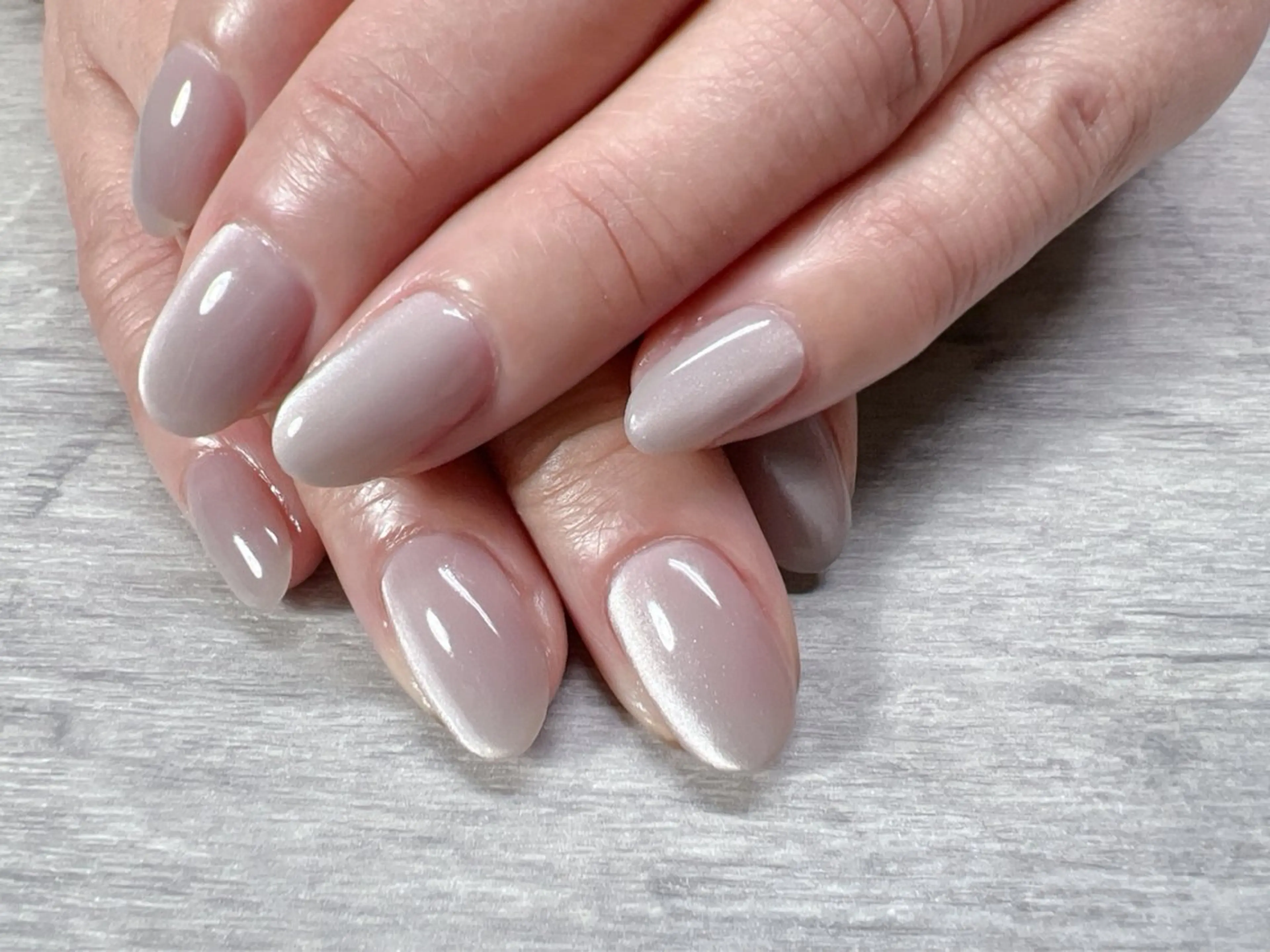 【マグネットもok✨】ネイルサロンが初めての方にもオススメ!美しく整うワンカラーの写真