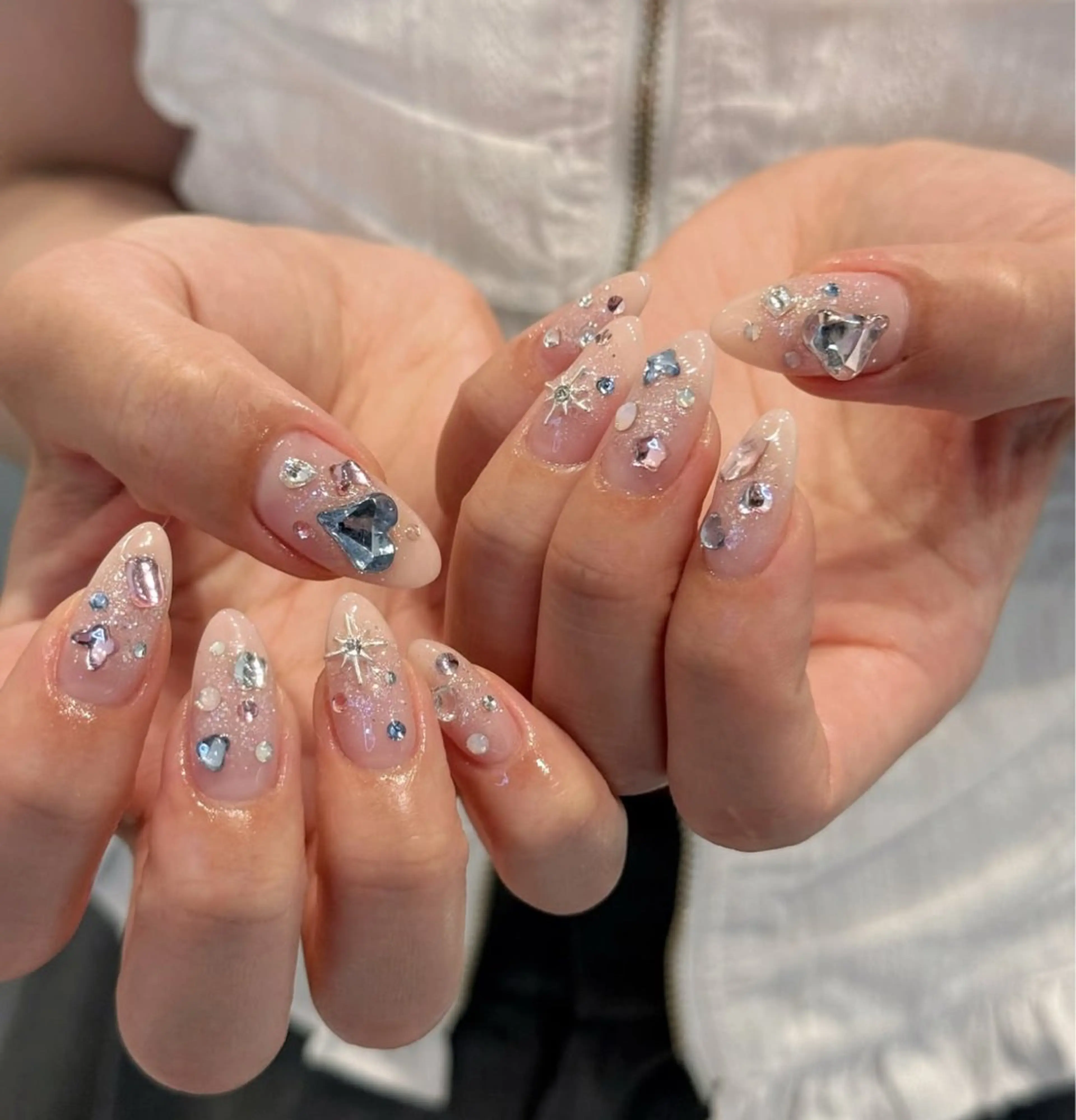 ネイル アートネイル フラワーネイル フレンチネイル ジェルネイル グラデーション Ryunail所属・Ryu Nail NekoChanのネイルデザイン